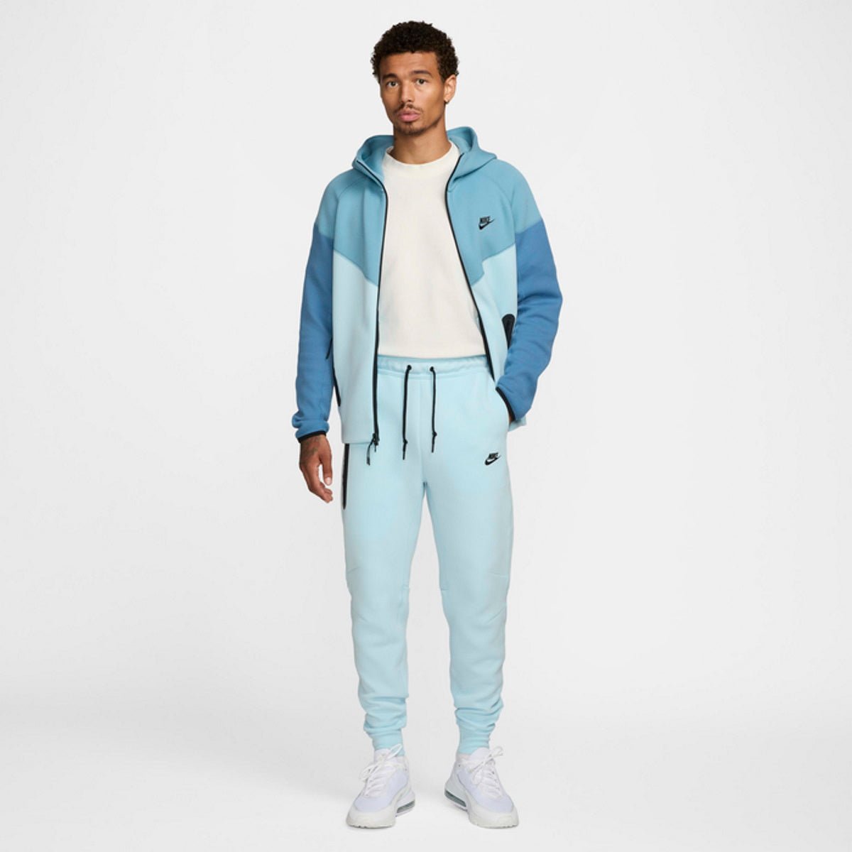 Мъжки джогър NSW Nike Tech Fleece Joggers - Airhouse