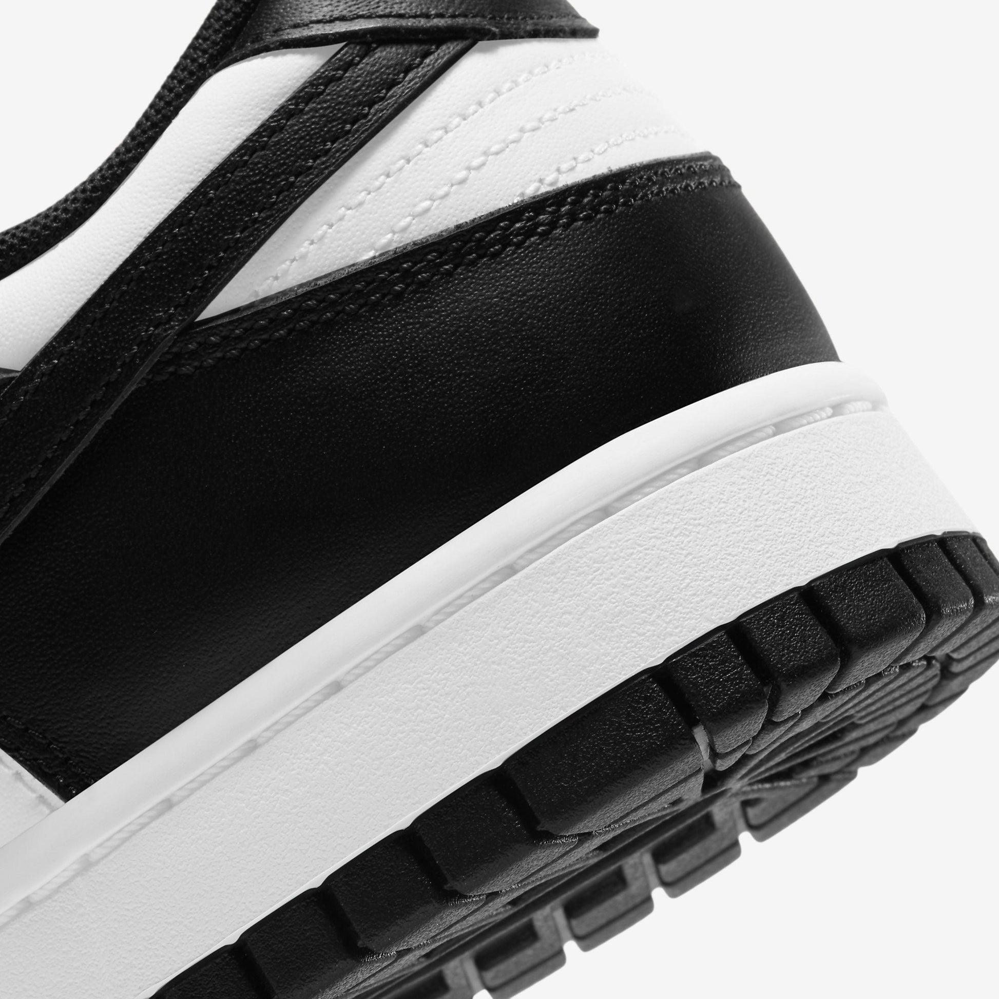 Мъжки кецове Nike Dunk Low Panda - Airhouse