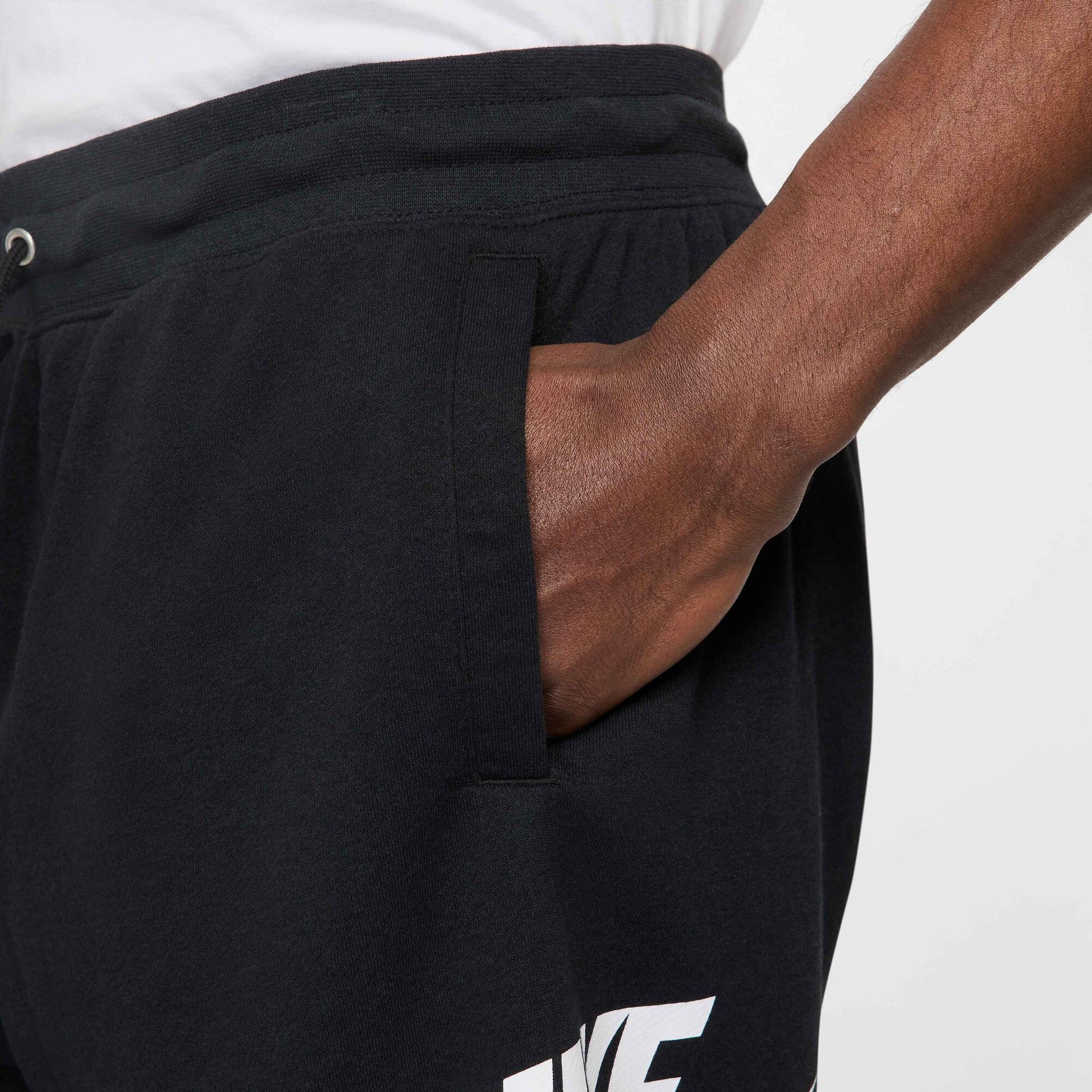 Мъжки къс панталон Nike Club Alumni Shorts - Airhouse