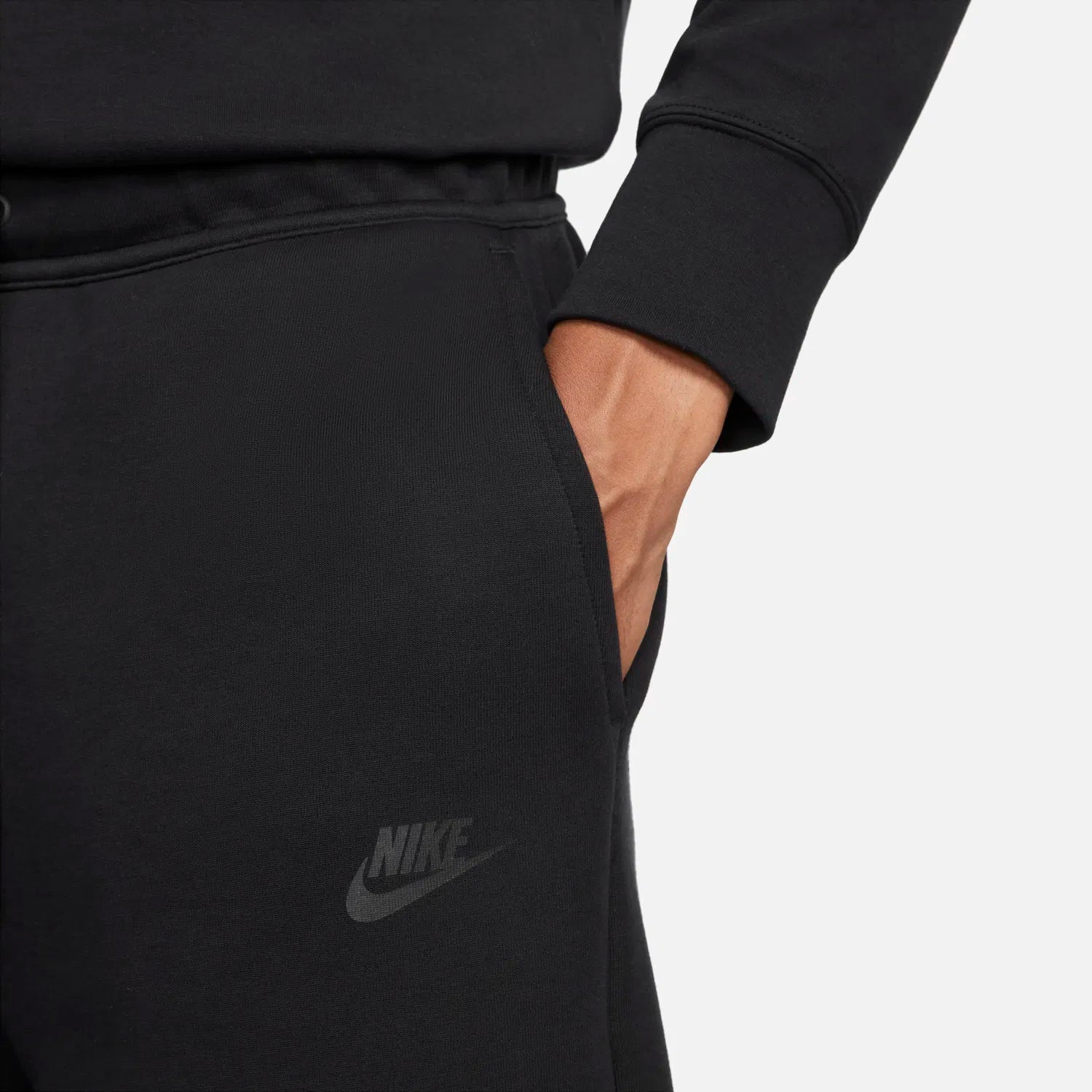 Мъжки къс панталон Nike Sportswear Tech Fleece Shorts - Airhouse