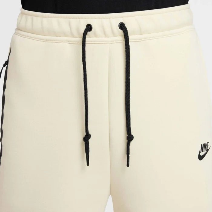 Мъжки къс панталон Nike Sportswear Tech Fleece Shorts - Airhouse