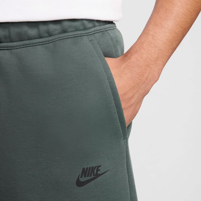 Мъжки къс панталон Nike Sportswear Tech Fleece Shorts - Airhouse