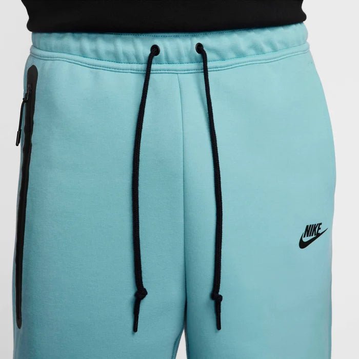Мъжки къс панталон Nike Sportswear Tech Fleece Shorts - Airhouse