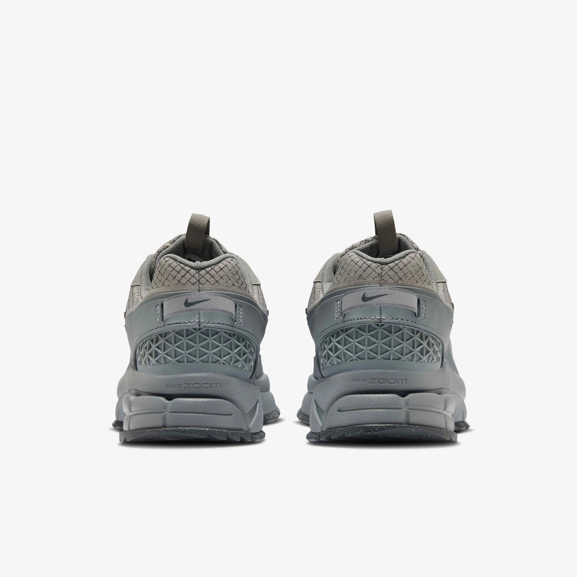 Мъжки маратонки Nike Zoom Vomero Roam Reflective - Airhouse