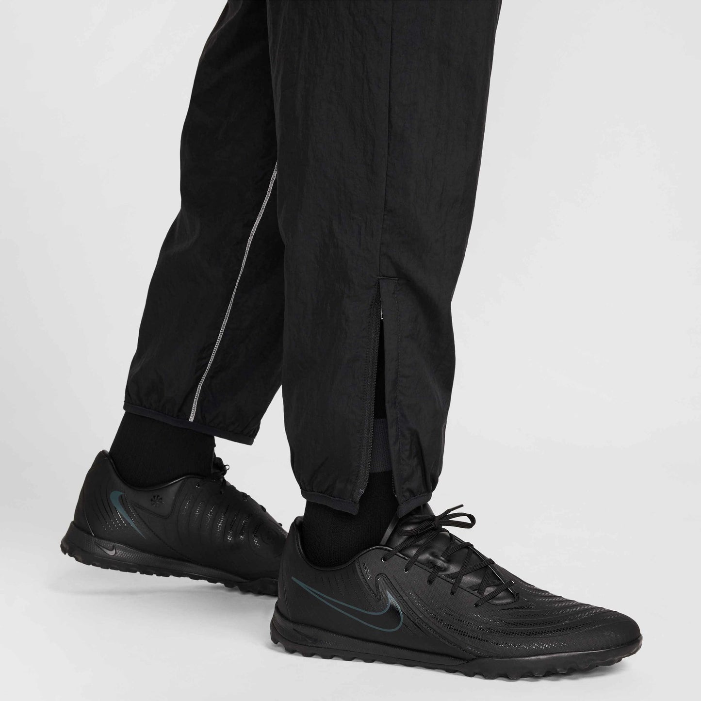 Мъжки панталон Nike Strike+ Pants - Airhouse