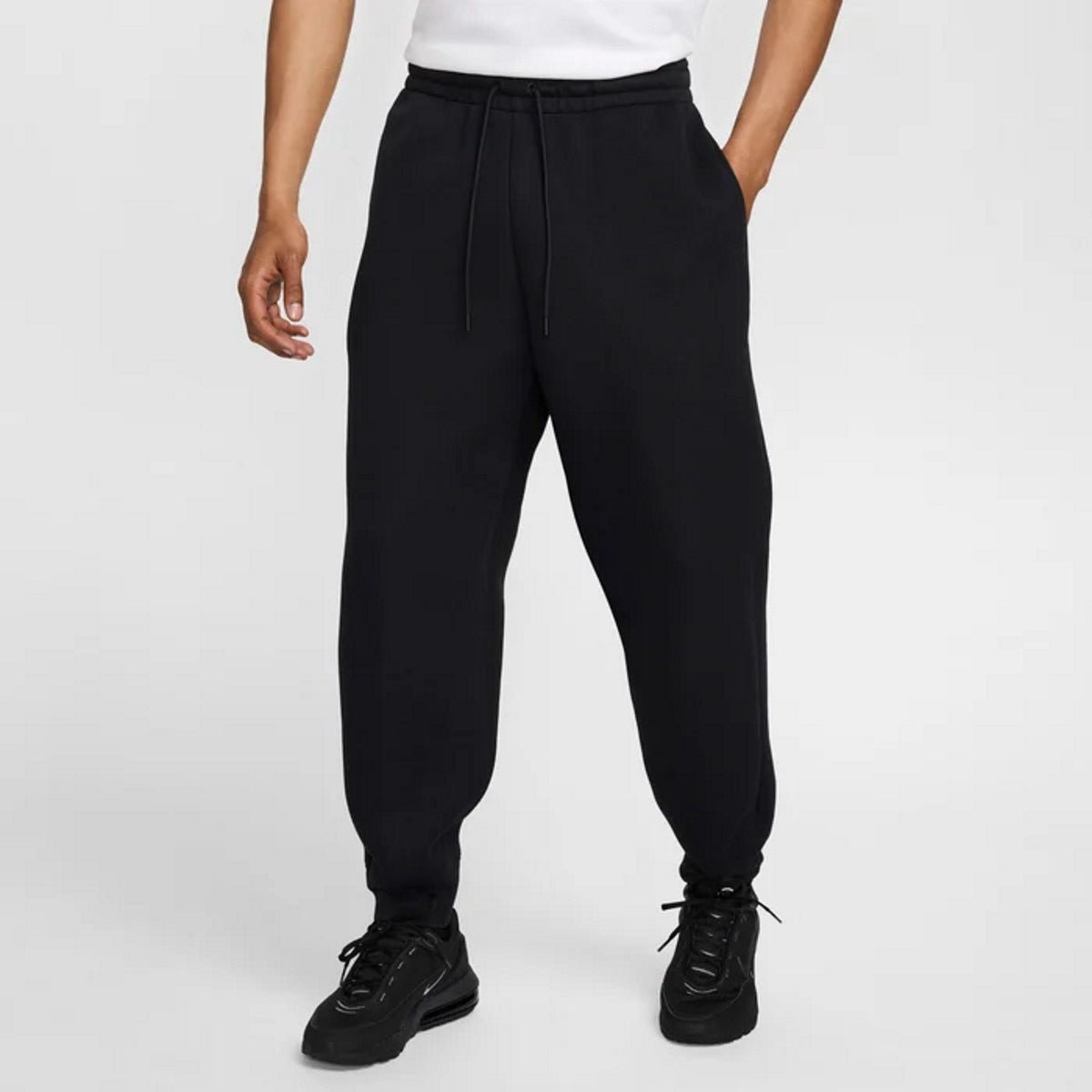 Мъжки панталон Nike Tech Reimagined Fleece Trousers - Airhouse