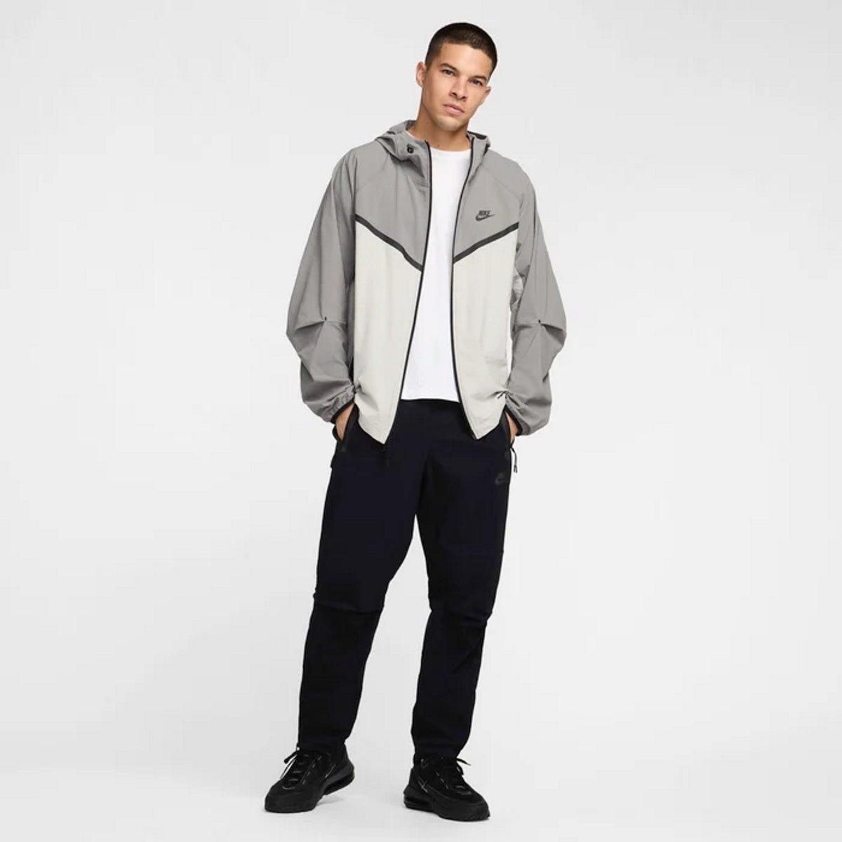 Мъжки панталон Nike Tech Woven Trousers - Airhouse