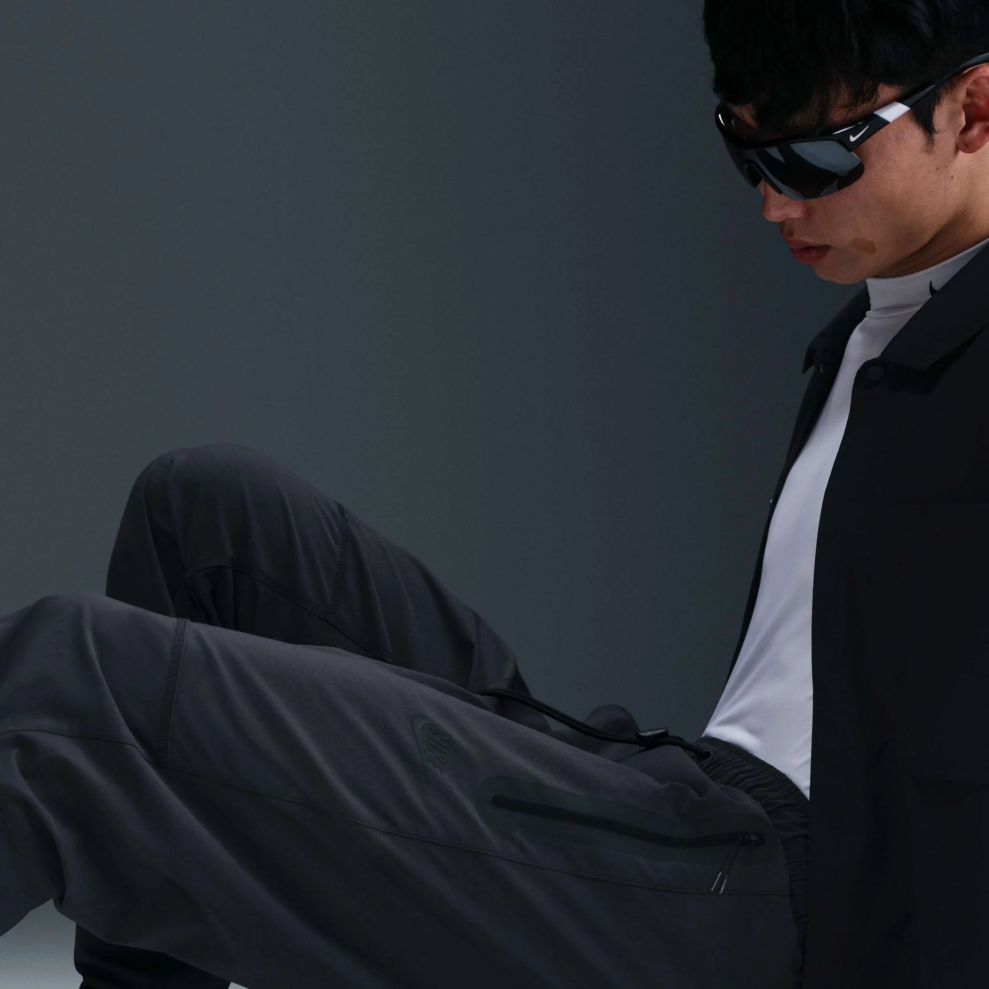 Мъжки панталон Nike Tech Woven Trousers - Airhouse