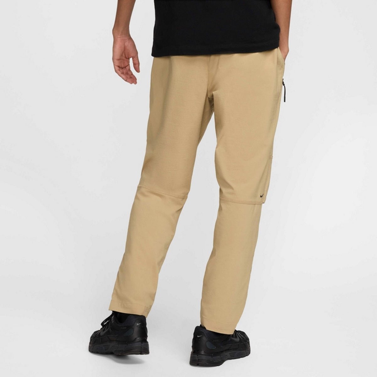 Мъжки панталон Nike Tech Woven Trousers - Airhouse