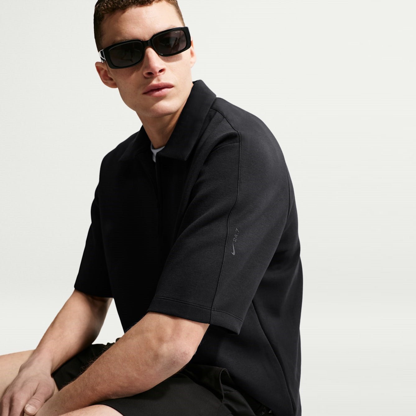 Мъжка поло тениска Nike 24.7 ImpossiblySoft Dri-FIT 1/4-Zip Polo IF2908-010 отпред