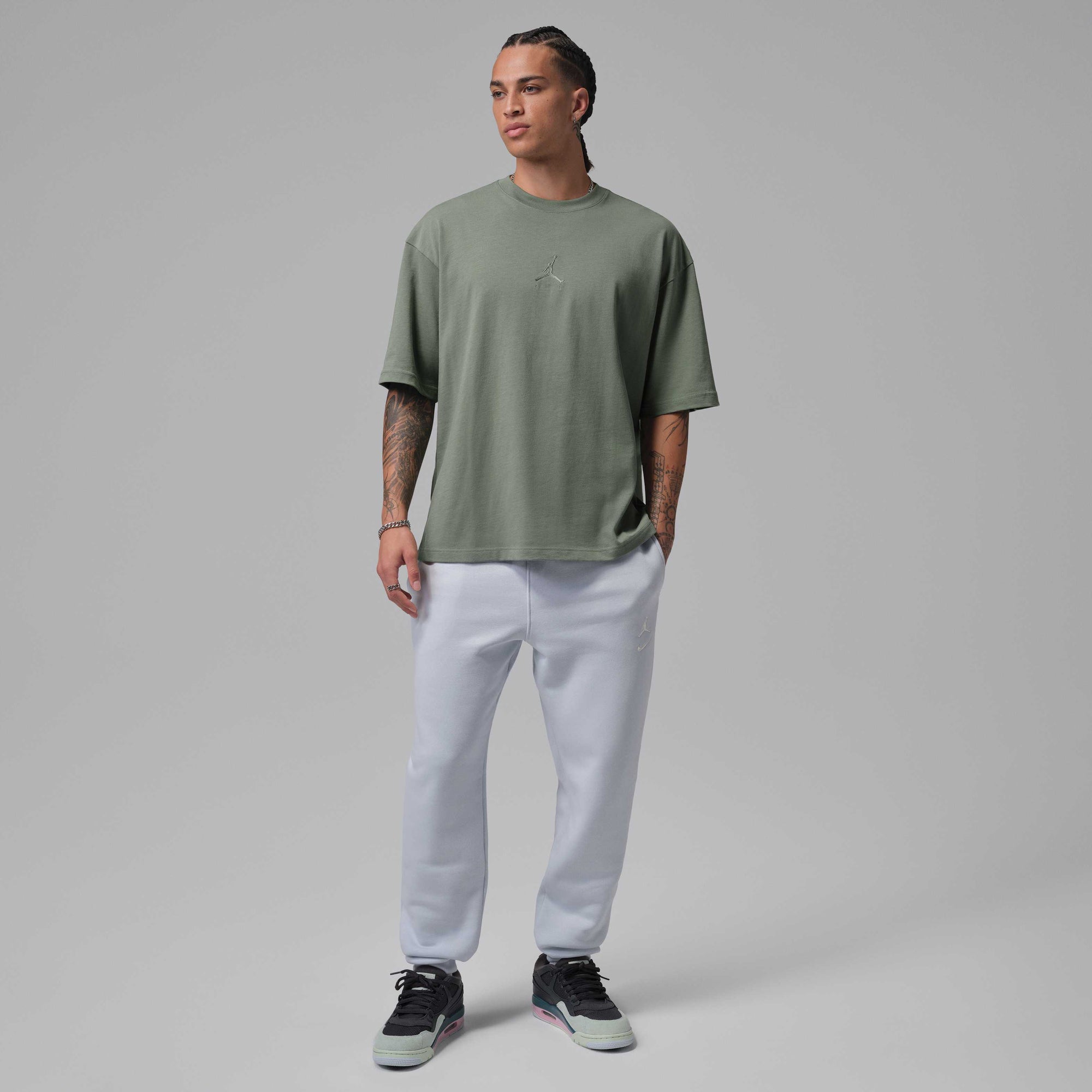 Мъжка тениска Jordan Flight Essentials Oversized T-Shirt IB7345-351 модел отпред