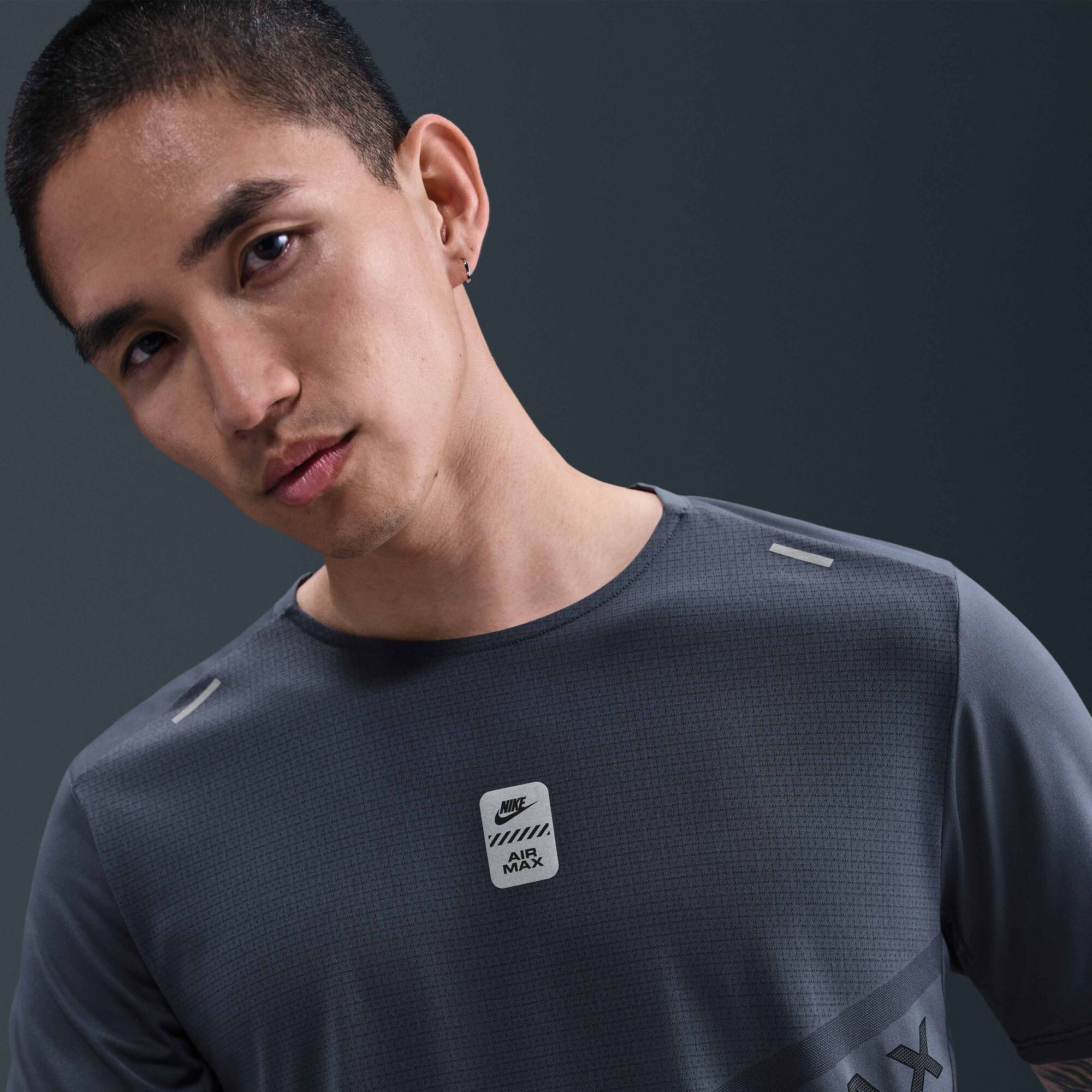 Мъжка тениска Nike Air Max T-Shirt - IF0395-402 детайл лого