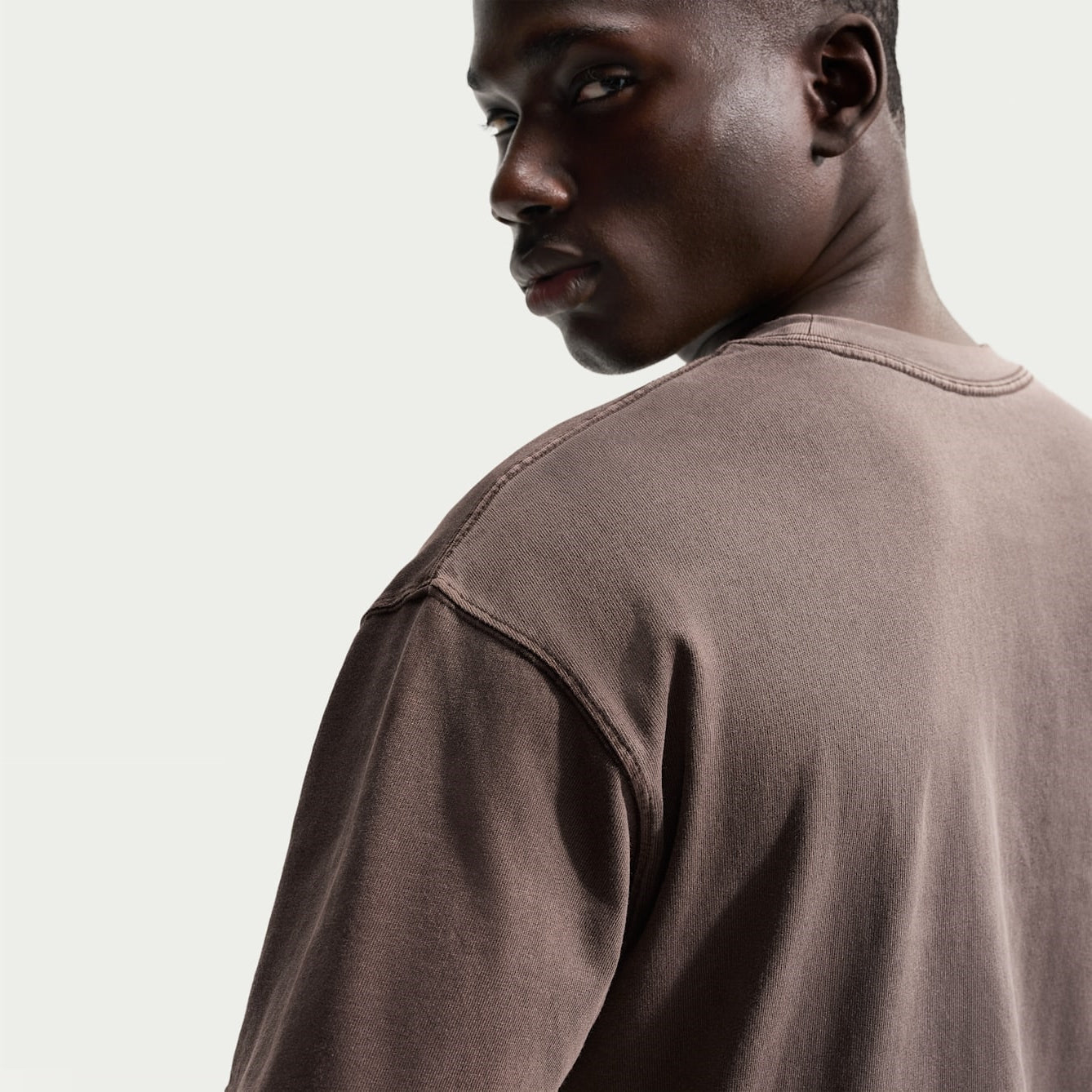 Мъжка тениска Nike Basketball T-Shirt - IH4136-237 отзад