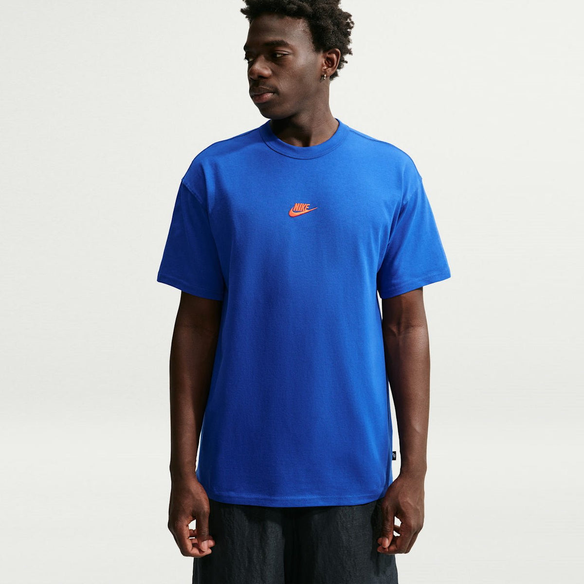 Мъжка тениска Nike Sportswear Premium Essentials T-Shirt - IH1121-417