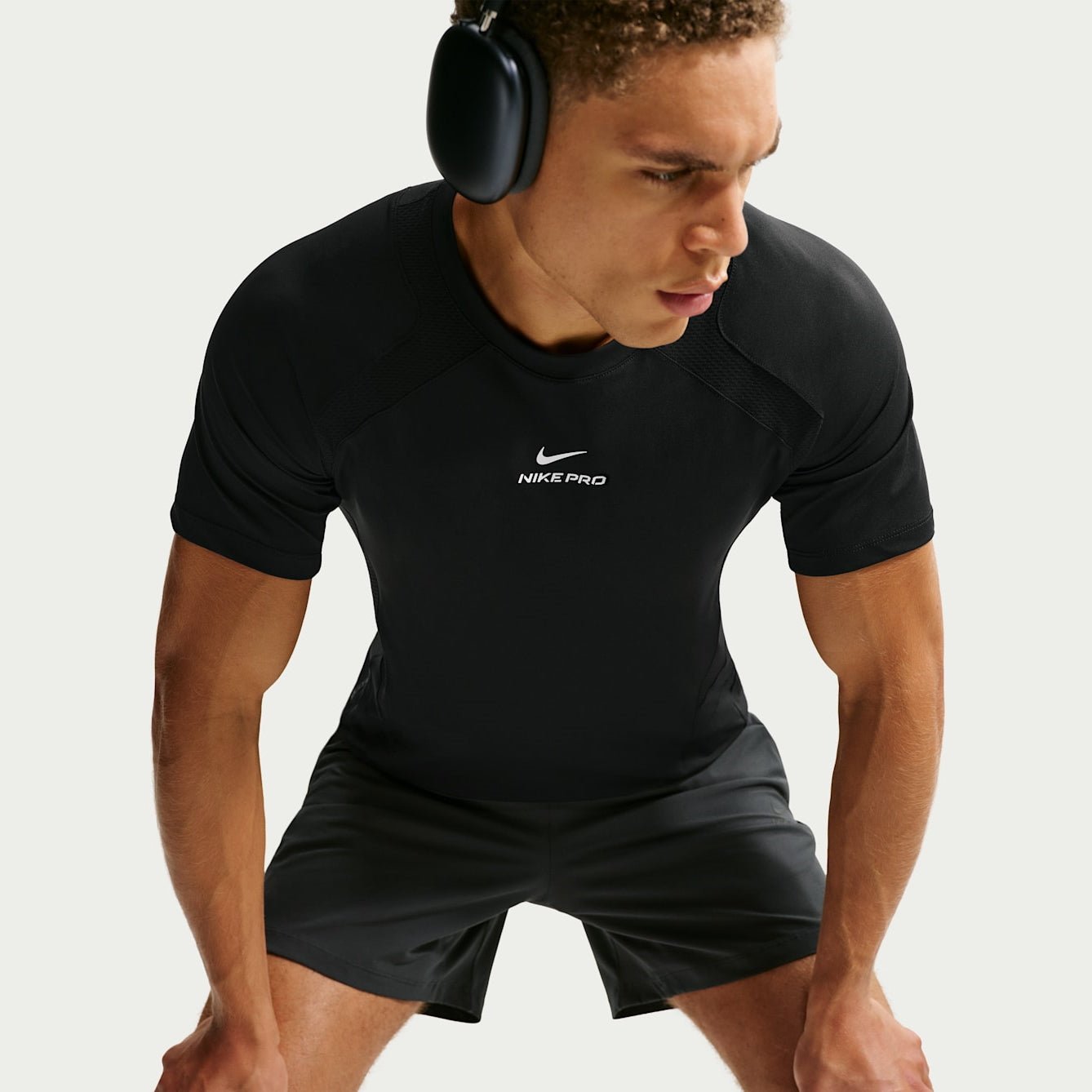 Мъжка тениска Nike Pro Training Dri-FIT ADV Short-Sleeve Top - IF2214-010 отпред