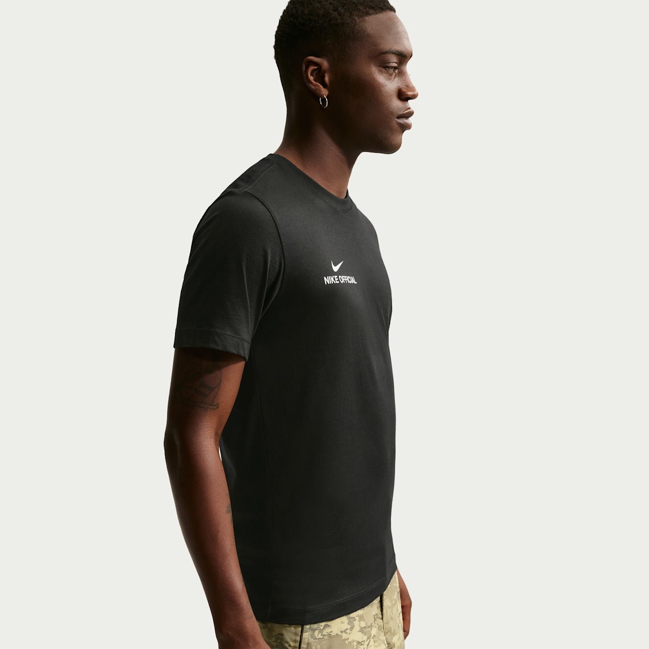Мъжка тениска Nike Sportswear T-Shirt IH1143-010 отстрани