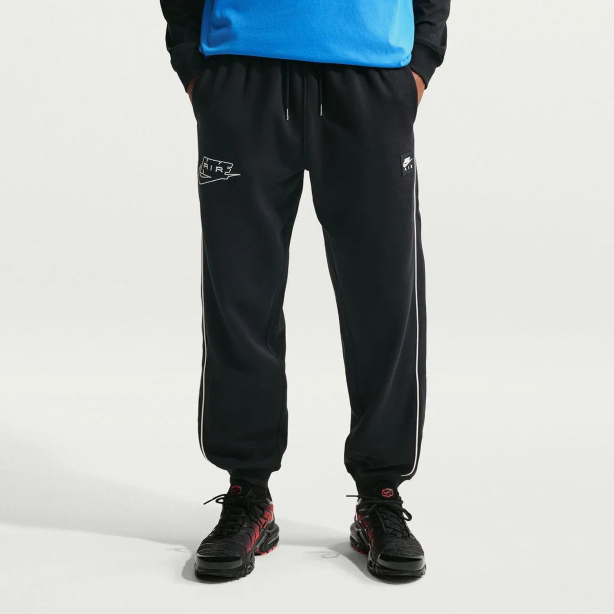 Мъжки джогър Nike Air Fleece Joggers - IO0577-010