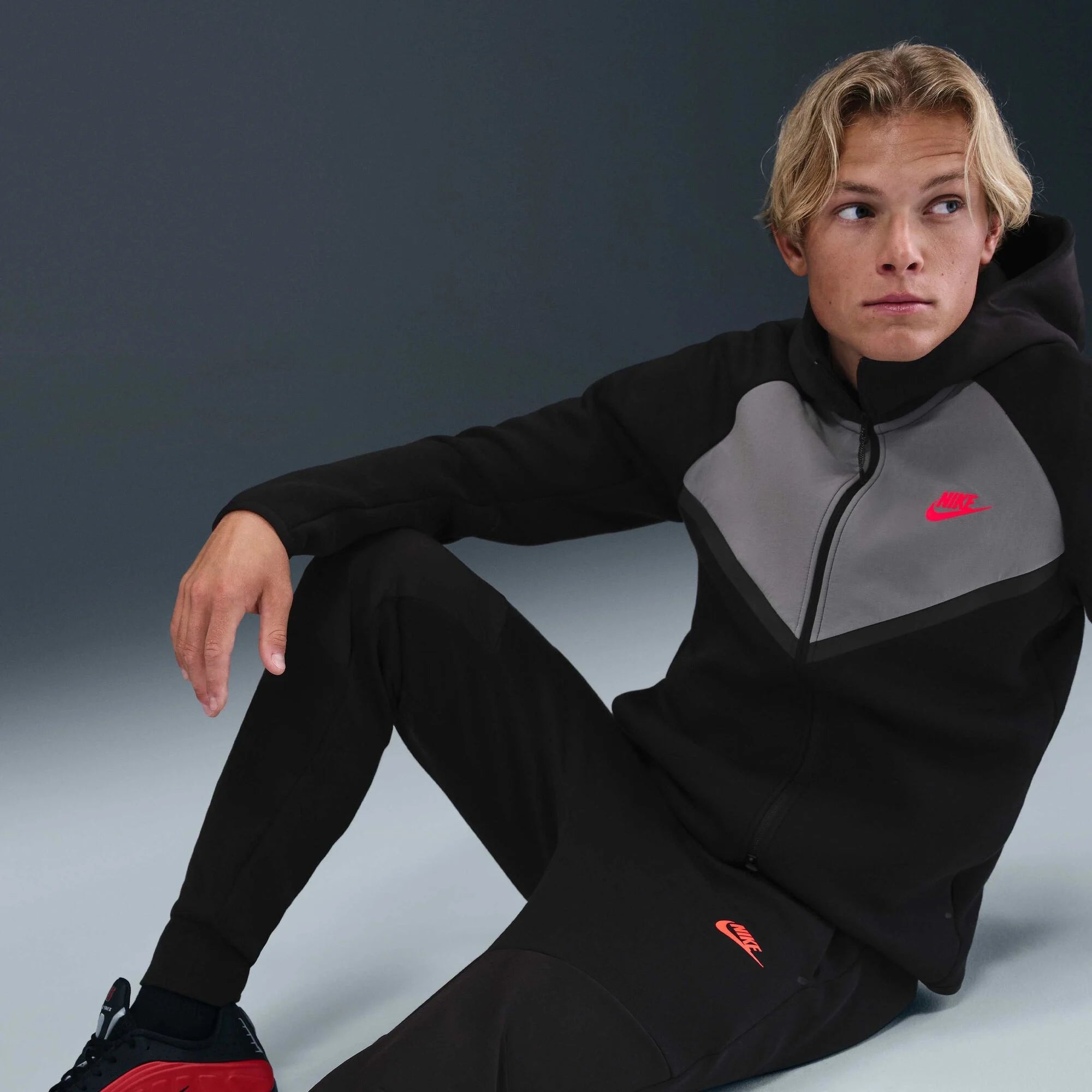 Мъжки джогър Nike Tech Fleece Joggers - Airhouse