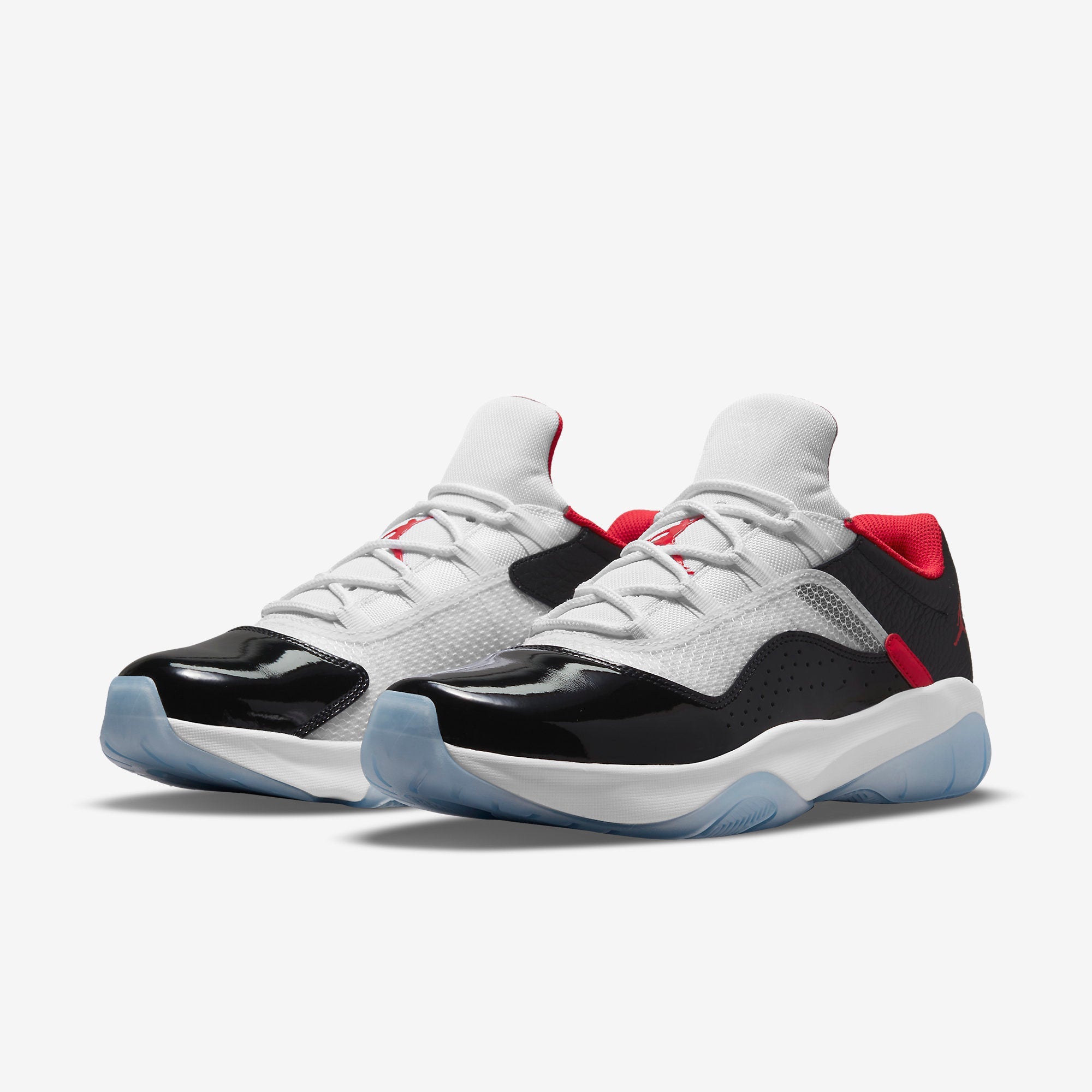 Мъжки кецове Air Jordan 11 CMFT Low - DO0613-160 отпред