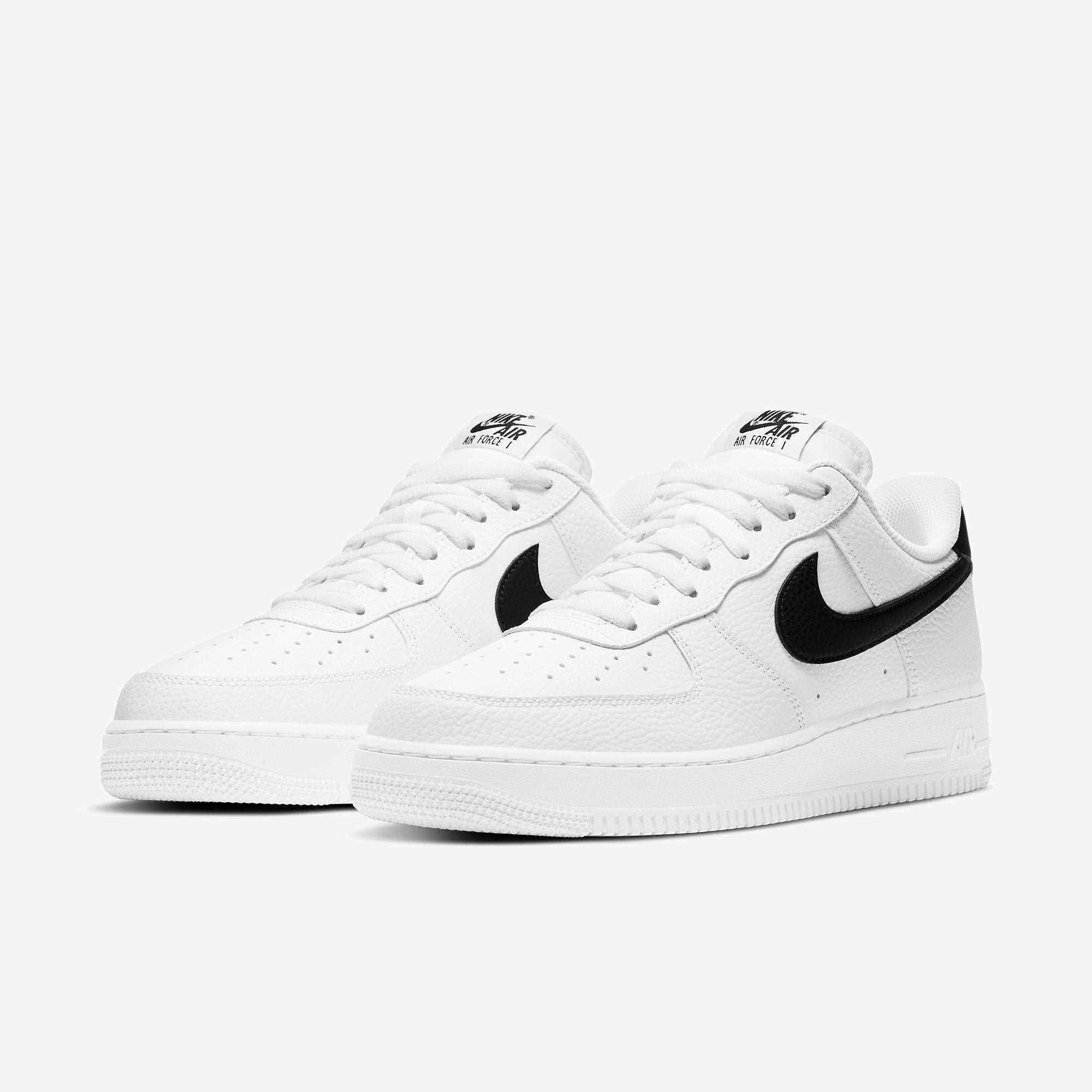 Мъжки кецове Nike Air Force 1 '07 Low - CT2302-100 отпред