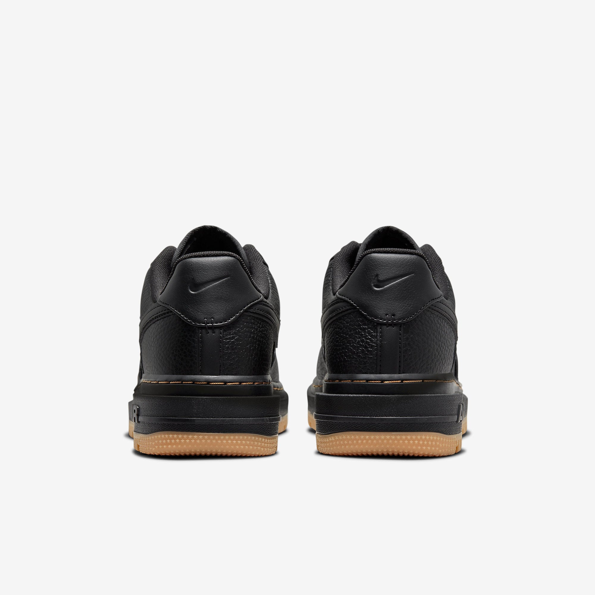 Мъжки кецове Nike Air Force 1 Luxe - DB4109-001 отзад