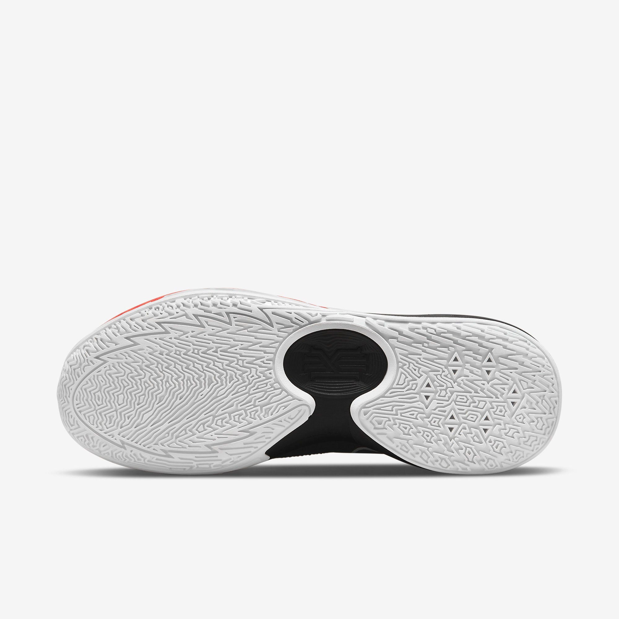 Мъжки кецове Nike Kyrie Low 5 - DJ6012-001 детайл подметка