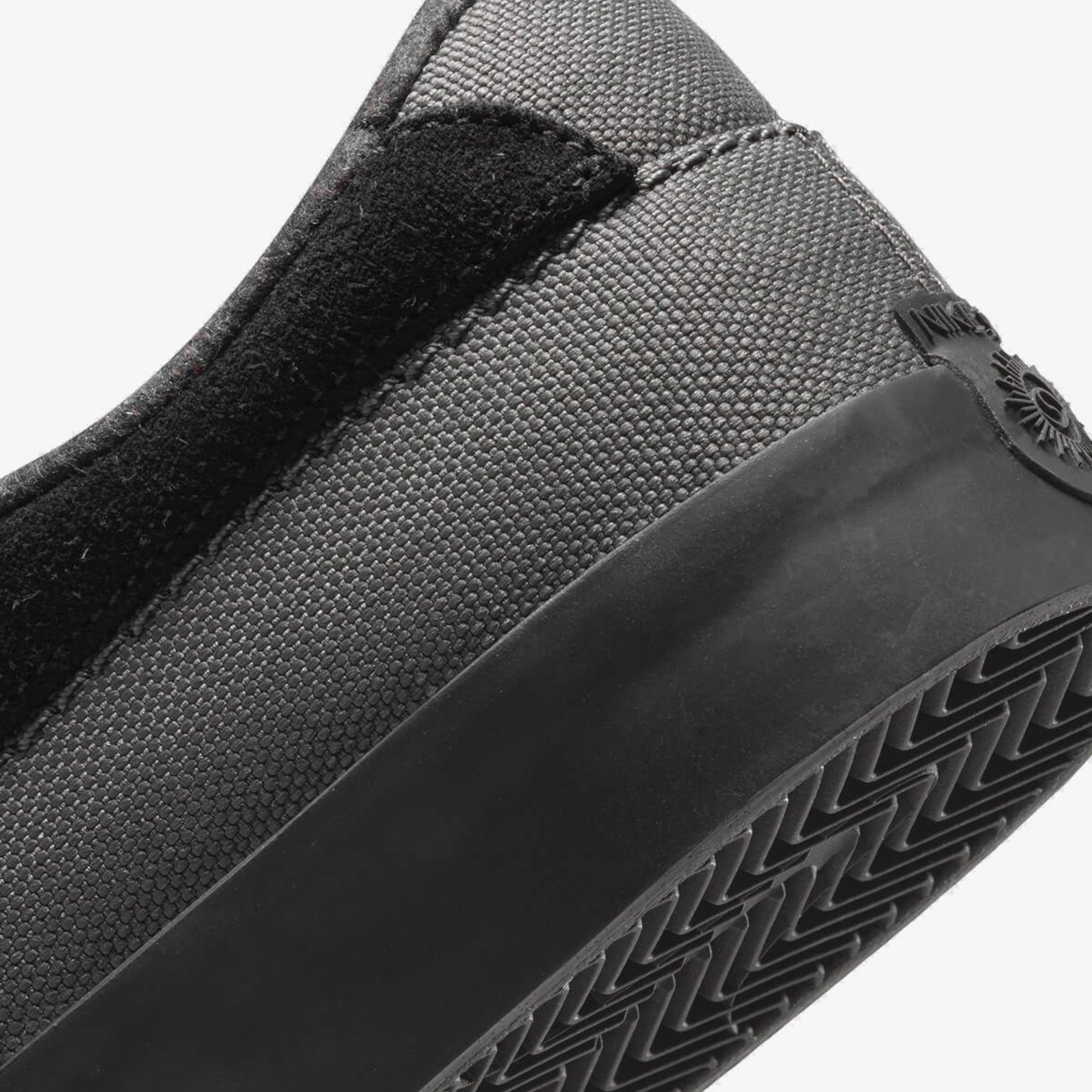 Мъжки кецове Nike SB Shane Premium - DC8902-001 детайл отзад