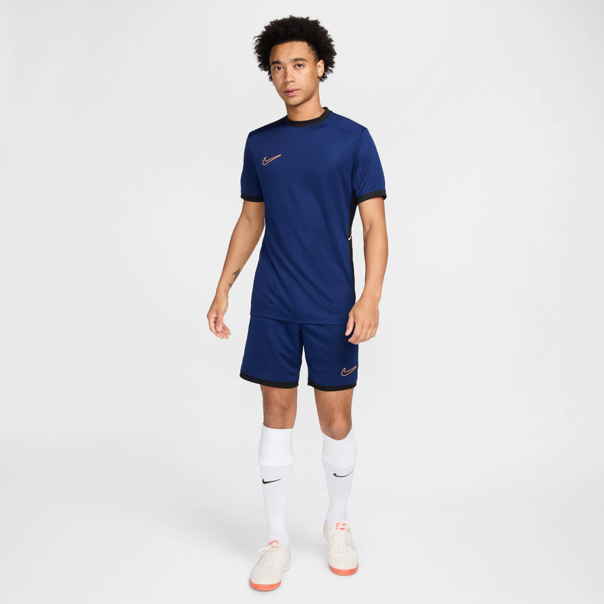 Мъжки къс панталон Nike Academy 25 Dri-FIT Football Shorts - HJ3796-492 модел отпред