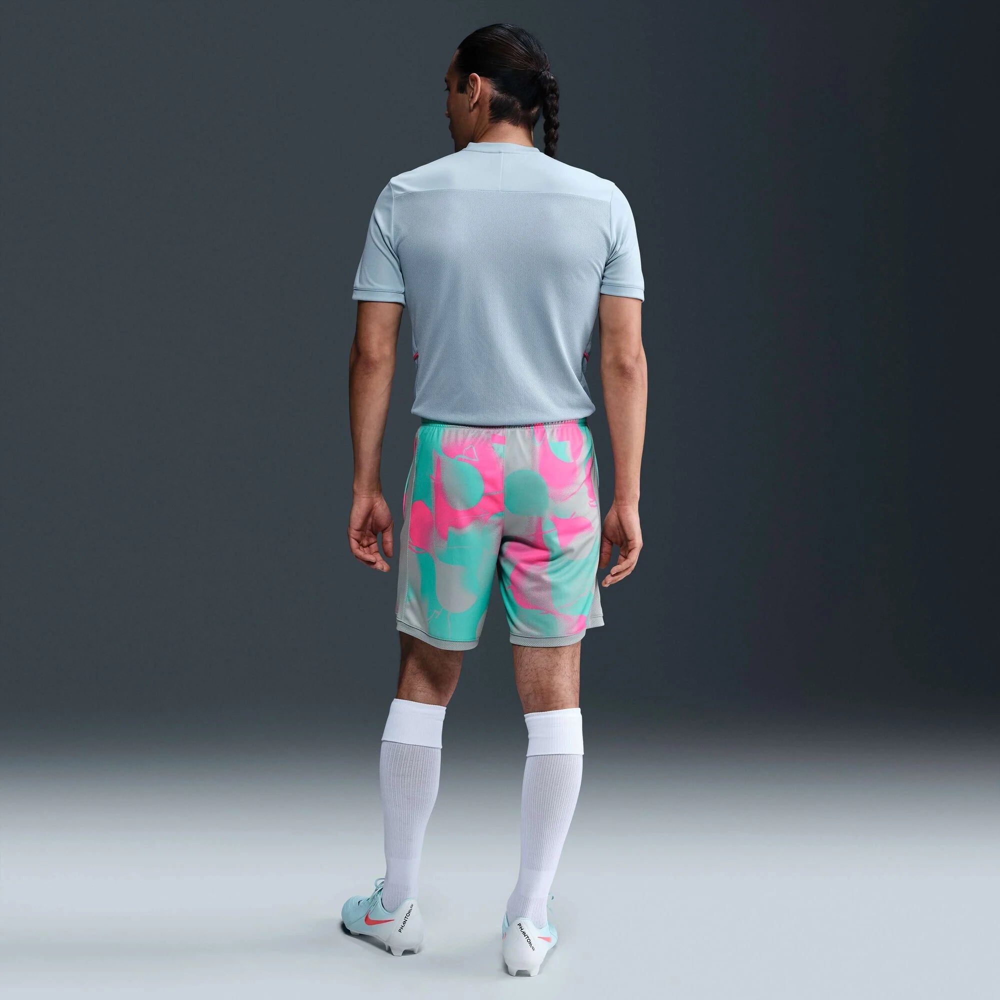 Мъжки къс панталон Nike Academy+ Dri-FIT Football Shorts - HJ4241-646 модел отзад