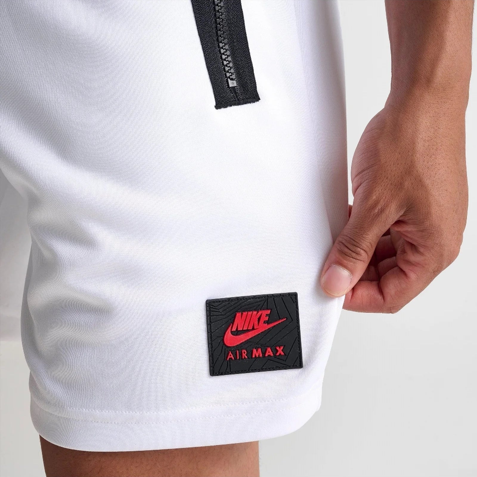 Мъжки къс панталон Nike Air Max Poly Knit Shorts - FV5592-100 лого