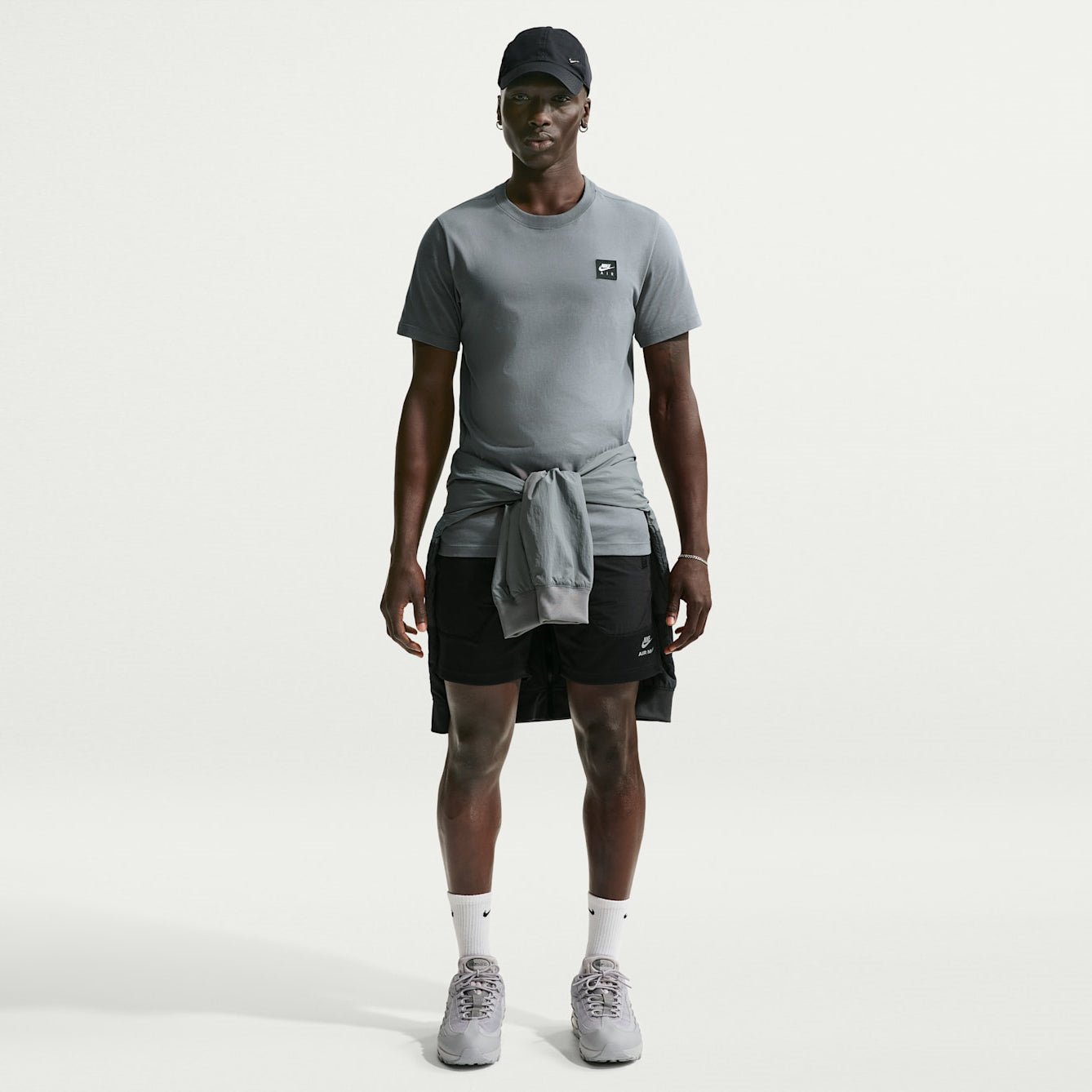 Мъжки къс панталон Nike Sportswear Air Max Shorts IO1057-010 модел отпред