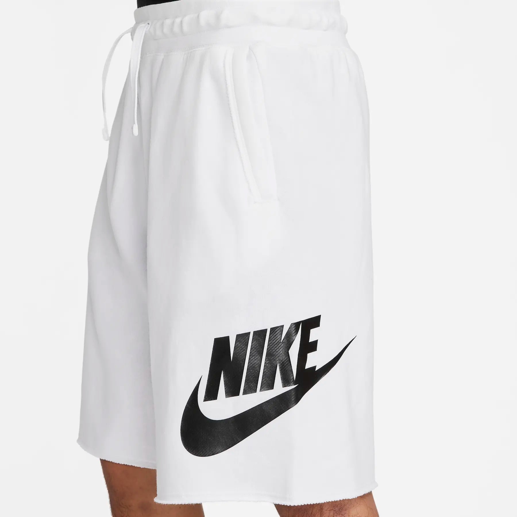 Мъжки къс панталон Nike Club Alumni French Terry Shorts - DX0502-100 отстрани