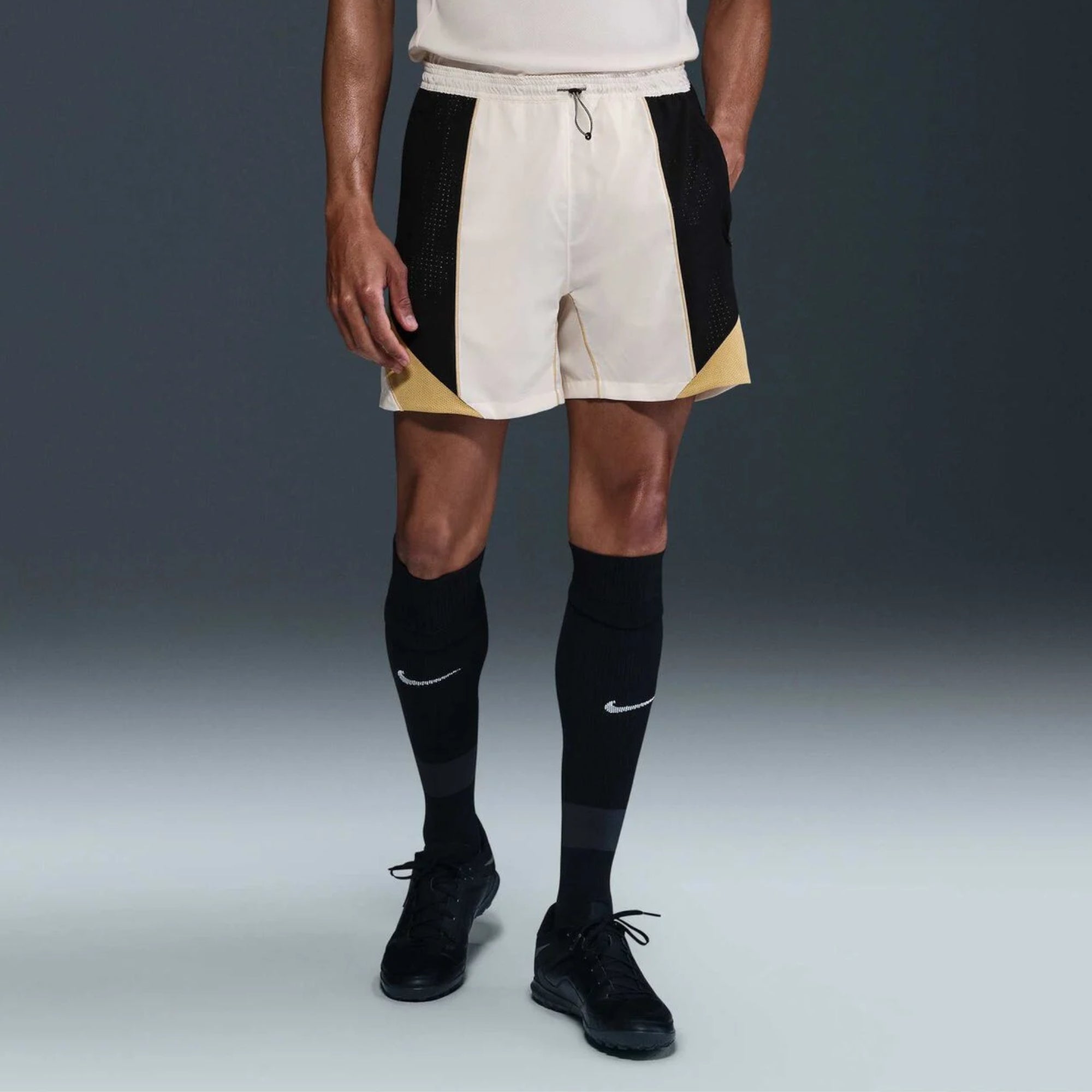 Мъжки къс панталон Nike Strike+ Dri-FIT Football Shorts - HJ4191-110