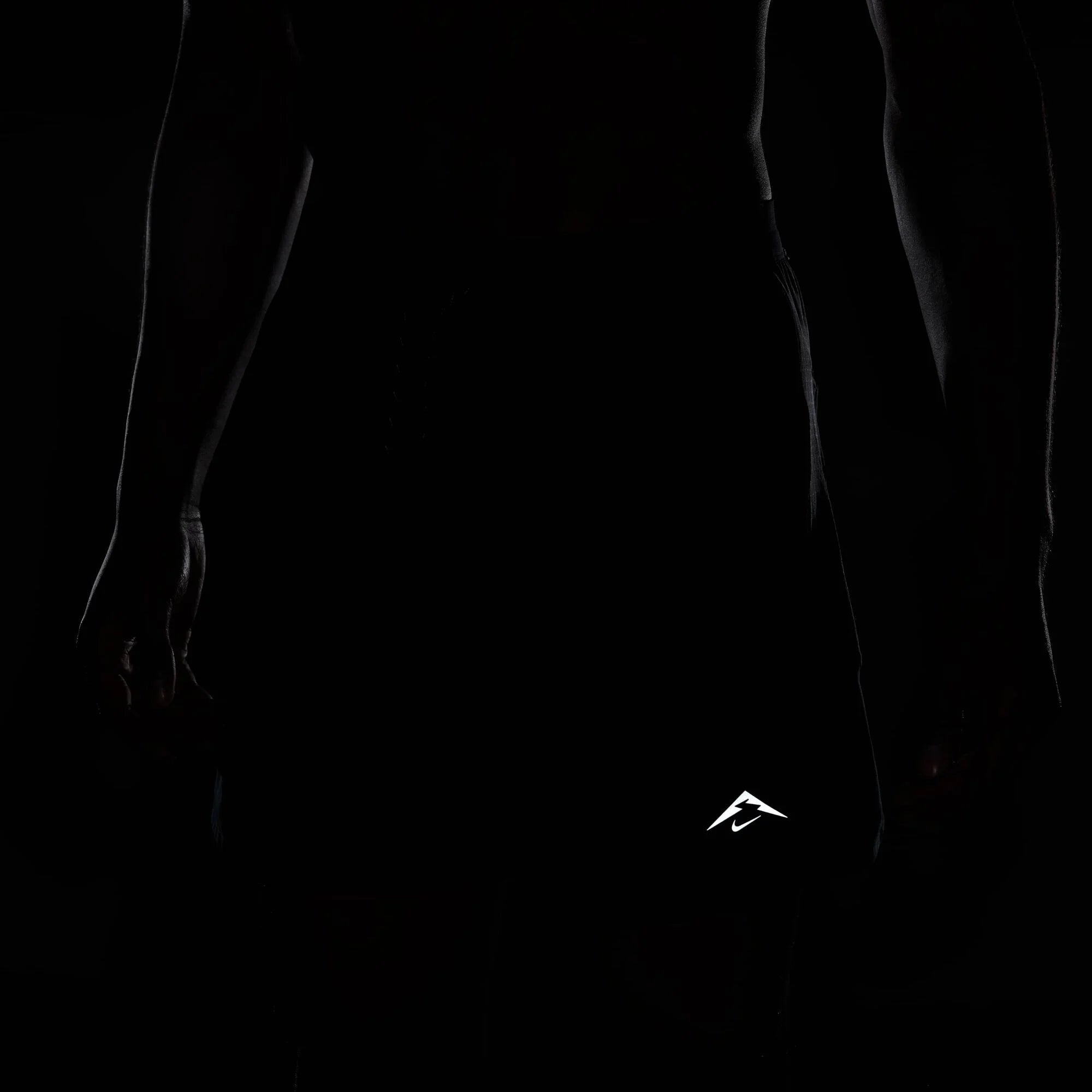 Мъжки къс панталон Nike Trail Dri-FIT Brief-Lined Running Shorts - HJ3574-010 светлоотразително лого