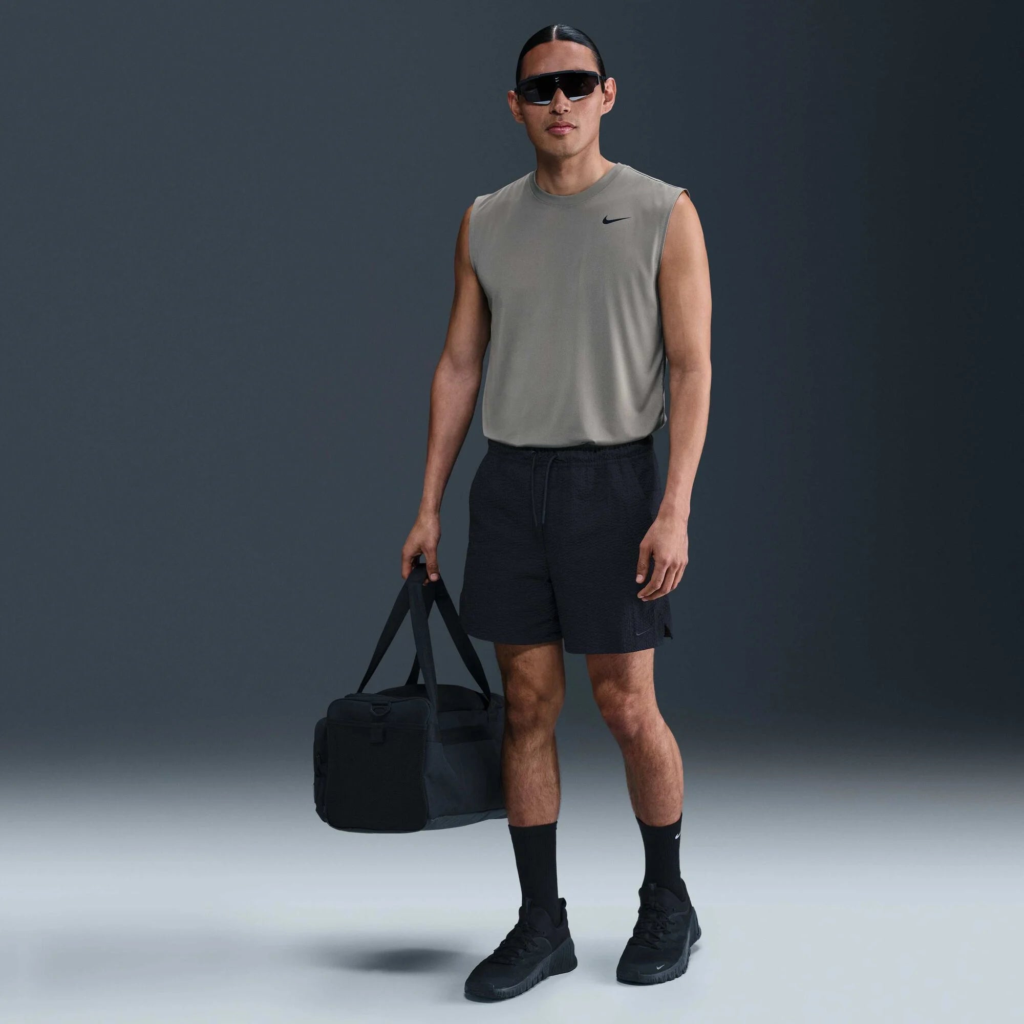 Мъжки къс панталон Nike Unlimited Dri-FIT Unlined Seersucker Versatile Shorts - HJ4091-010 модел отпред