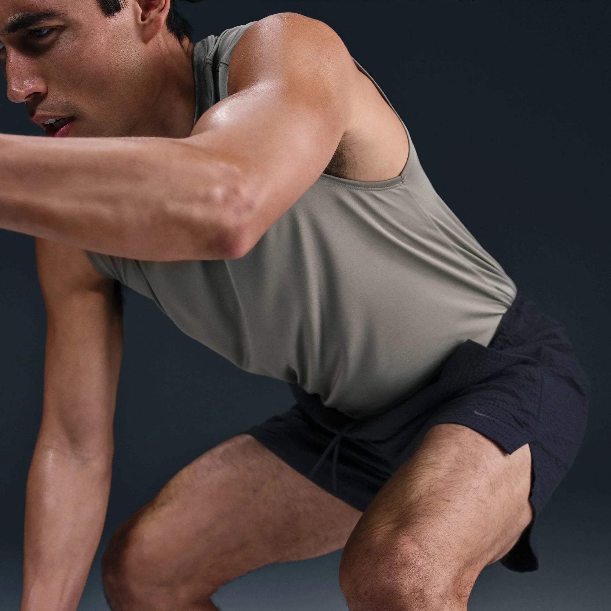 Мъжки къс панталон Nike Unlimited Dri-FIT Unlined Seersucker Versatile Shorts - HJ4091-010 детайл тренировка