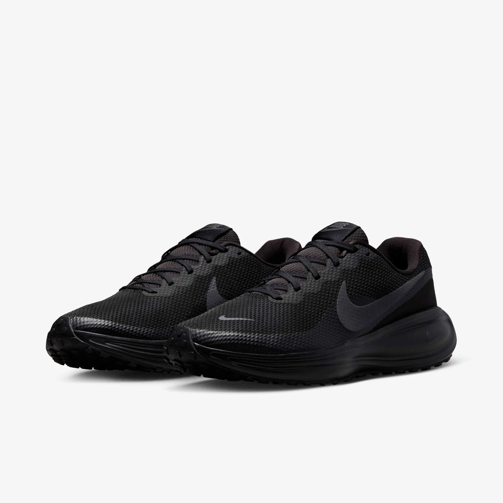 Мъжки маратонки Nike Revolution 8 HJ9198-002 отпред