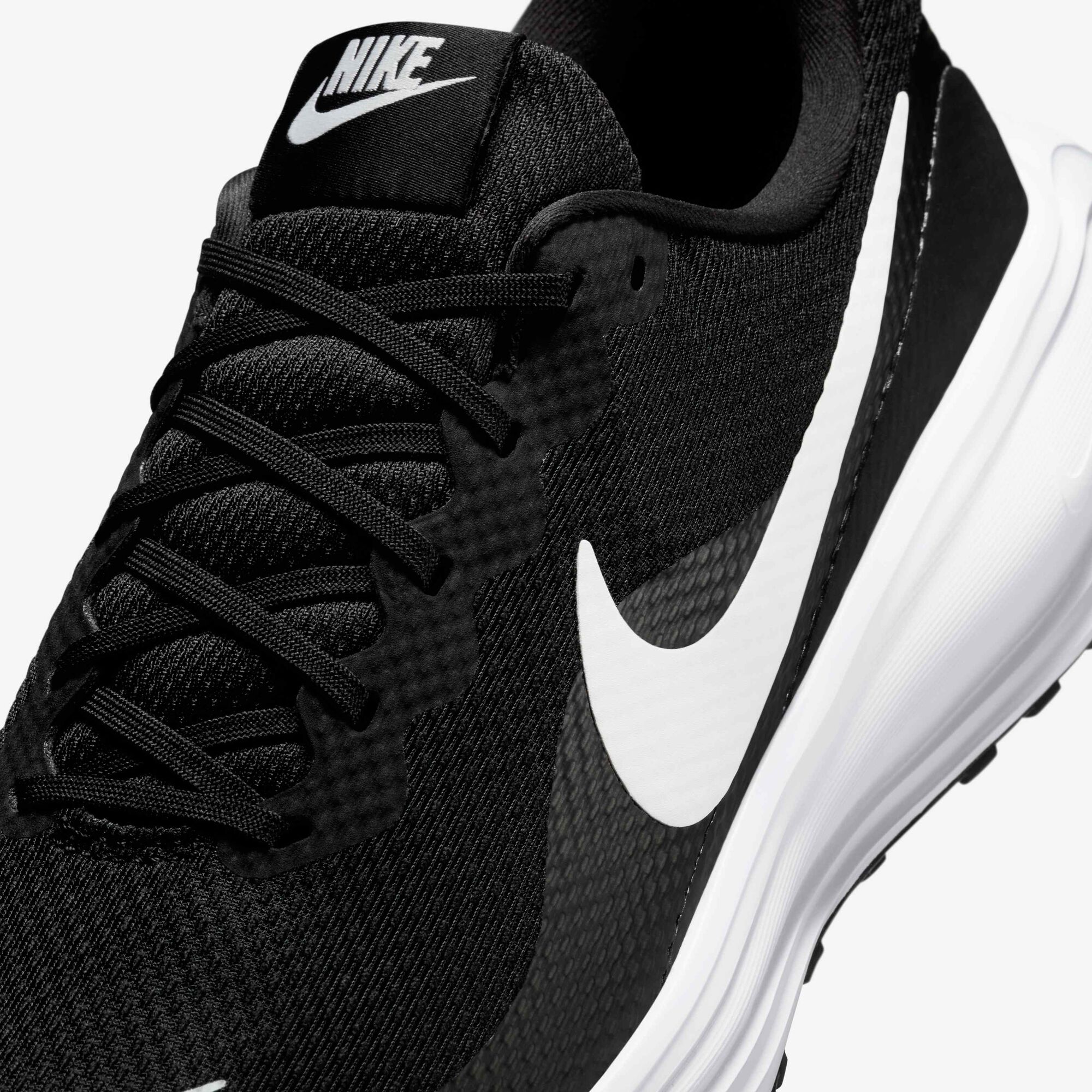 Мъжки маратонки Nike Revolution 8 HJ9198-003 детайл отпред
