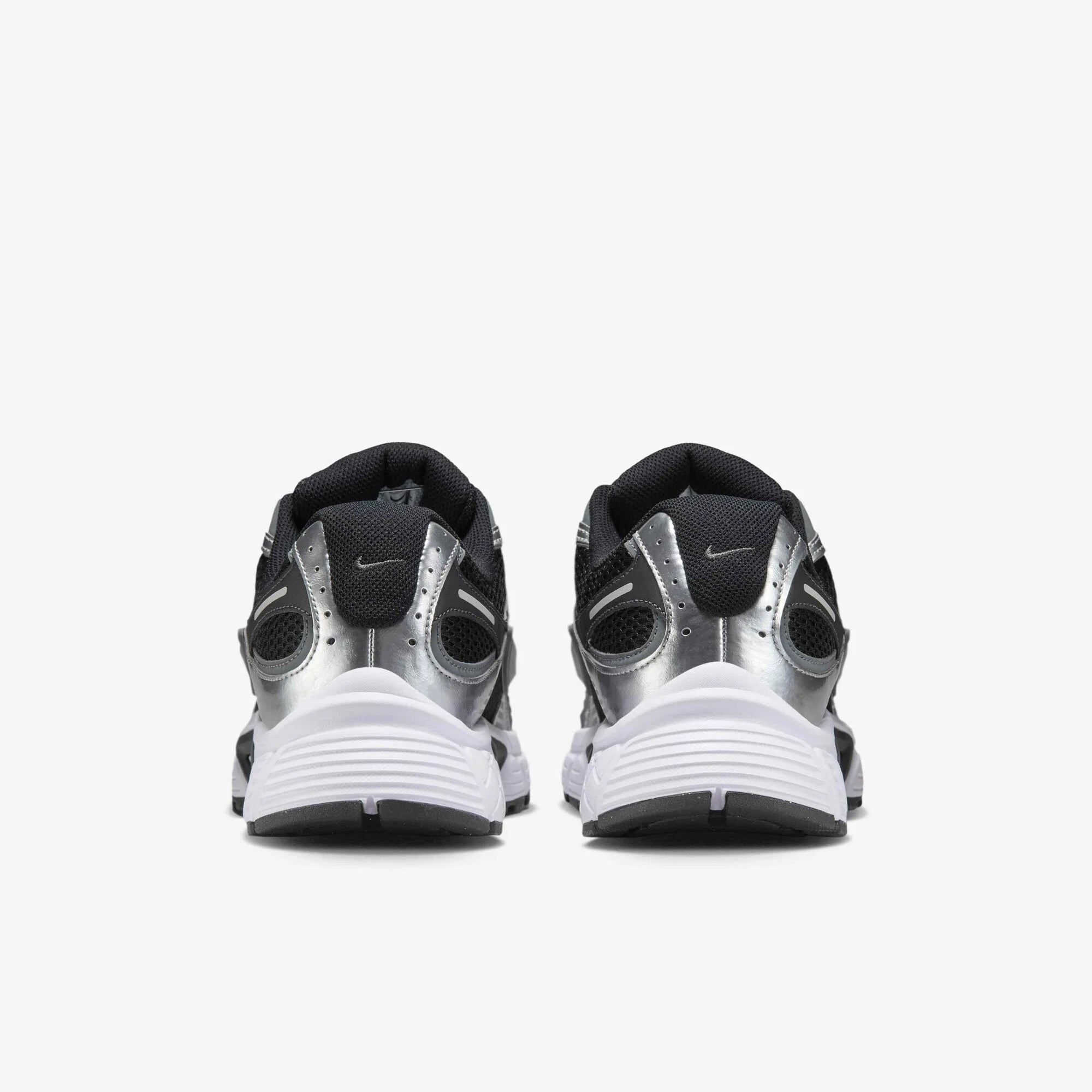 Мъжки маратонки Nike V5 RNR HJ5228-004 изглед отзад