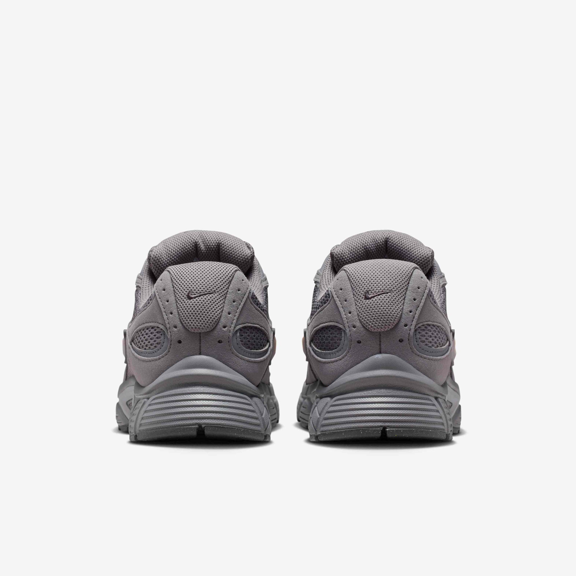 Мъжки маратонки Nike V5 RNR II6292-006 изглед отзад