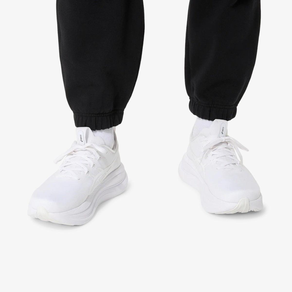 Мъжки панталон Asics Fleece Relaxed Pants - 2031F336-001 крачоли