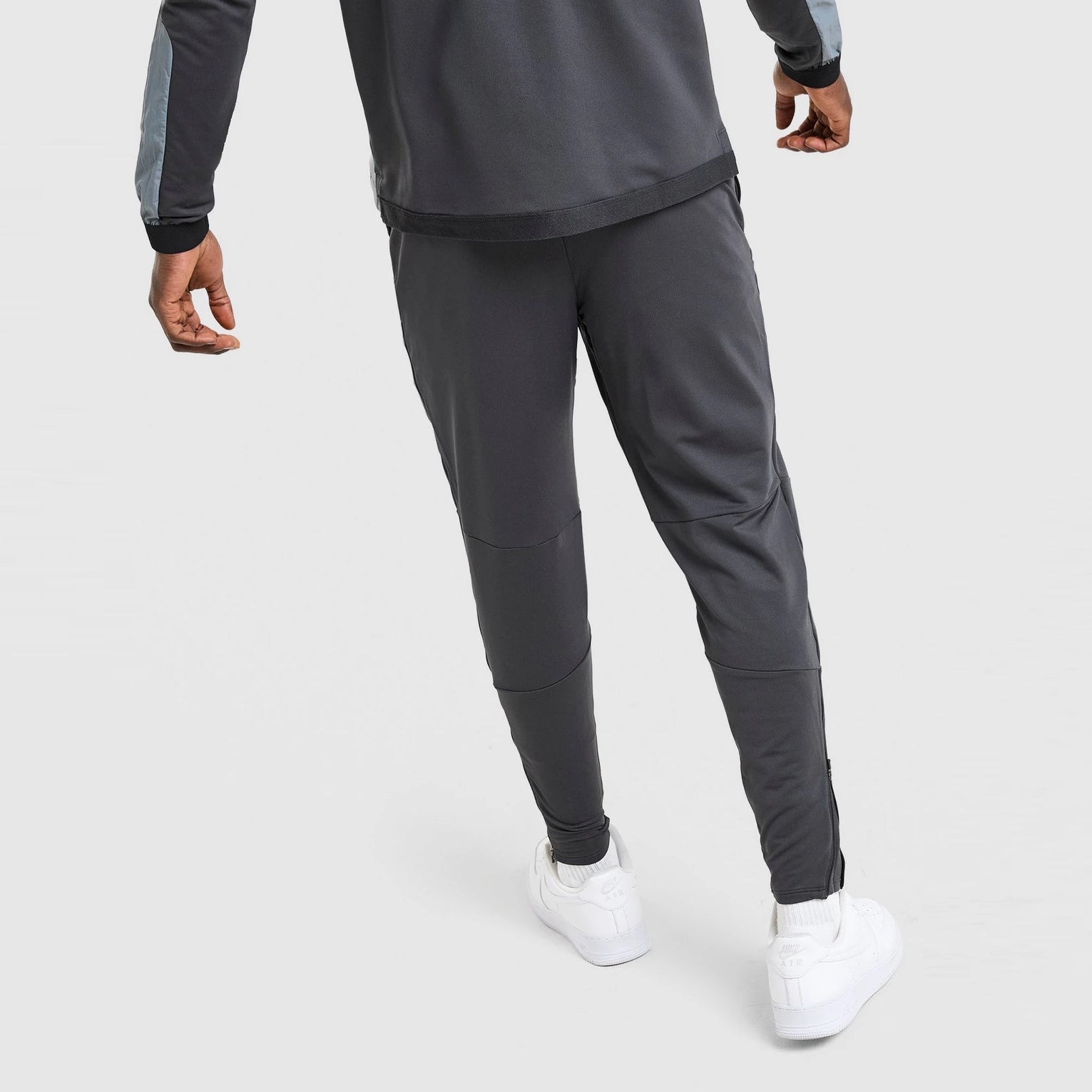 Мъжки панталон Nike Phenom Elite Pants - IO1066-060 отзад