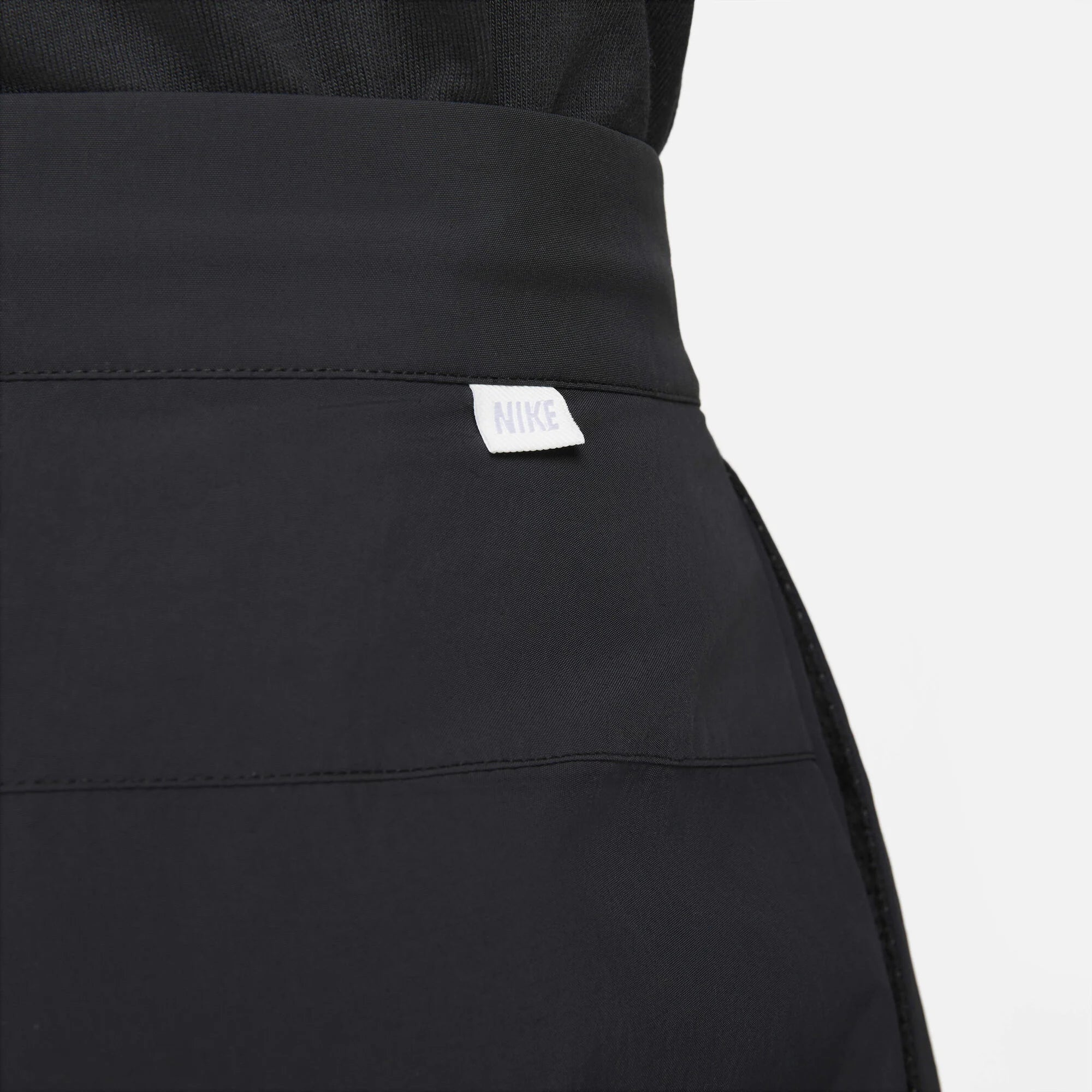 Мъжки панталон Nike Sportswear Style Essentials Utility Trousers - DM6681-010 детайл лого