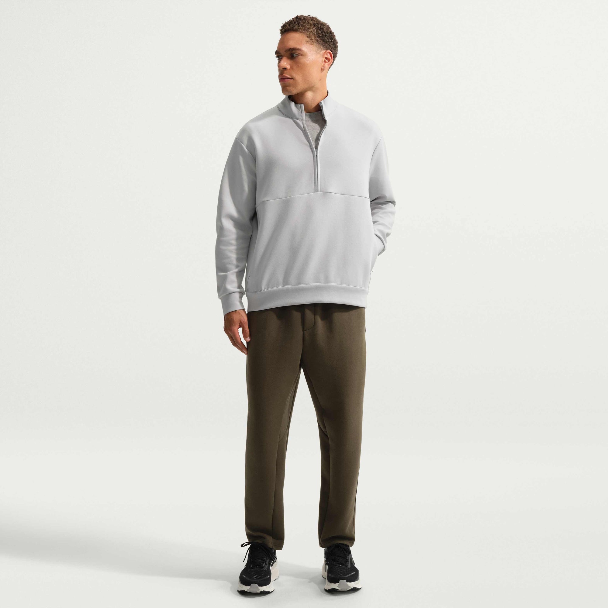 Мъжки суитшърт Nike 24.7 ImpossiblySoft Dri-FIT 1/2-Zip Top HQ6953-097 модел отпред