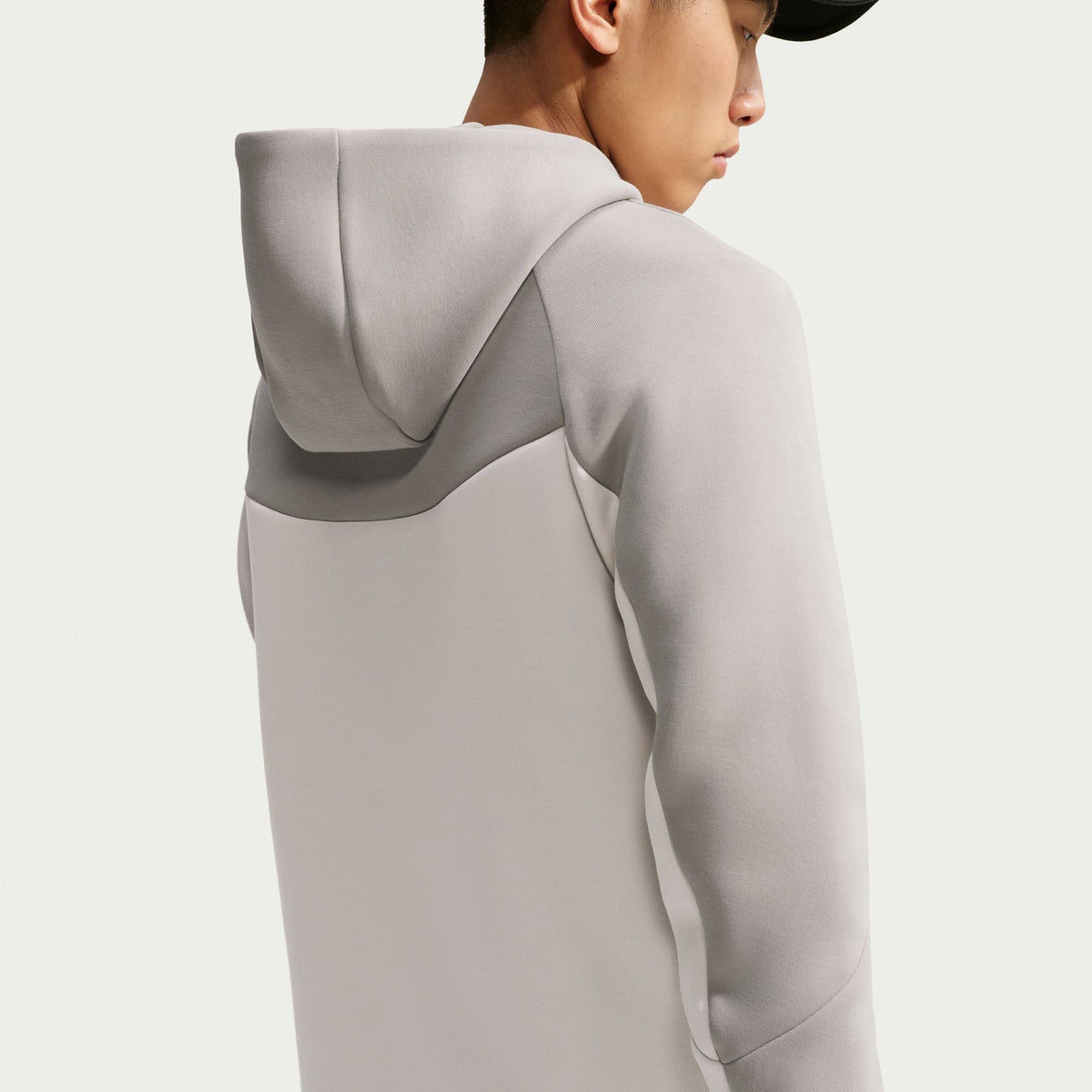 Мъжко худи Nike Tech Fleece Windrunner Full-Zip Hoodie - HV0949-009 отзад