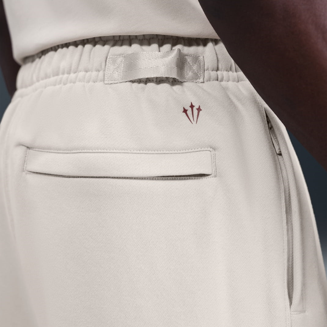Унисекс къс панталон Nike X Nocta Cardinal Fleece Shorts FQ0408-104 детайл джоб