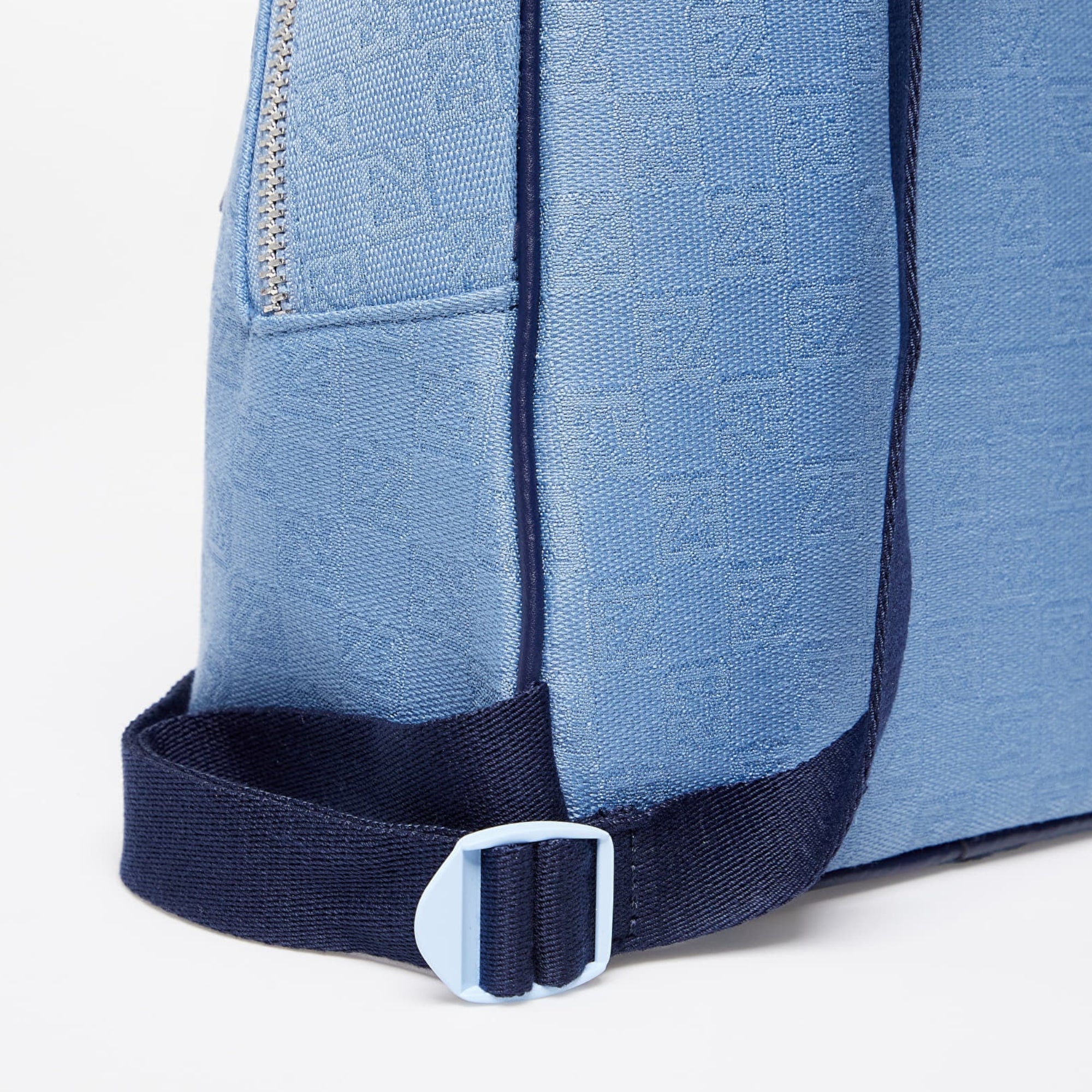 Унисекс раница Jordan Monogram Mini Backpack 8L - 7A0761-M0S детайл презрамки