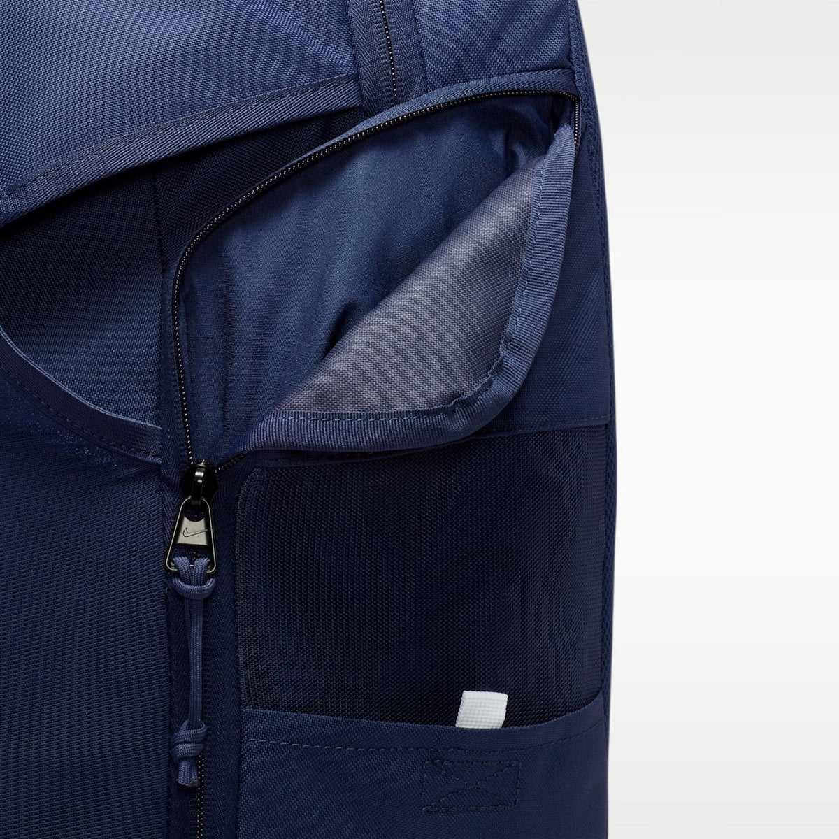 Унисекс раница Nike Academy Team Backpack 30L - DV0761-410 детайл джоб