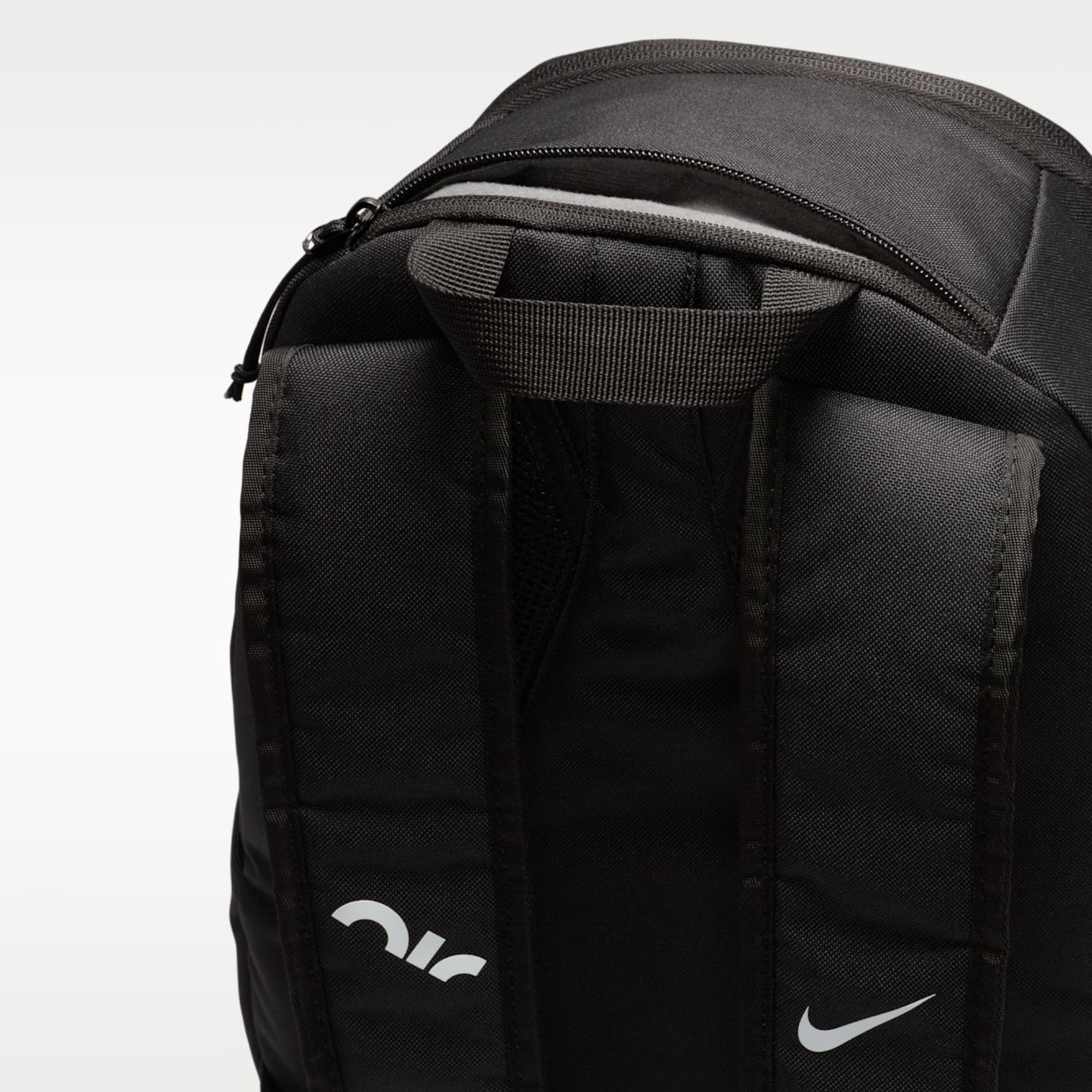 Унисекс раница Nike Air Backpack 21L - DV6246-010 детайл дръжка