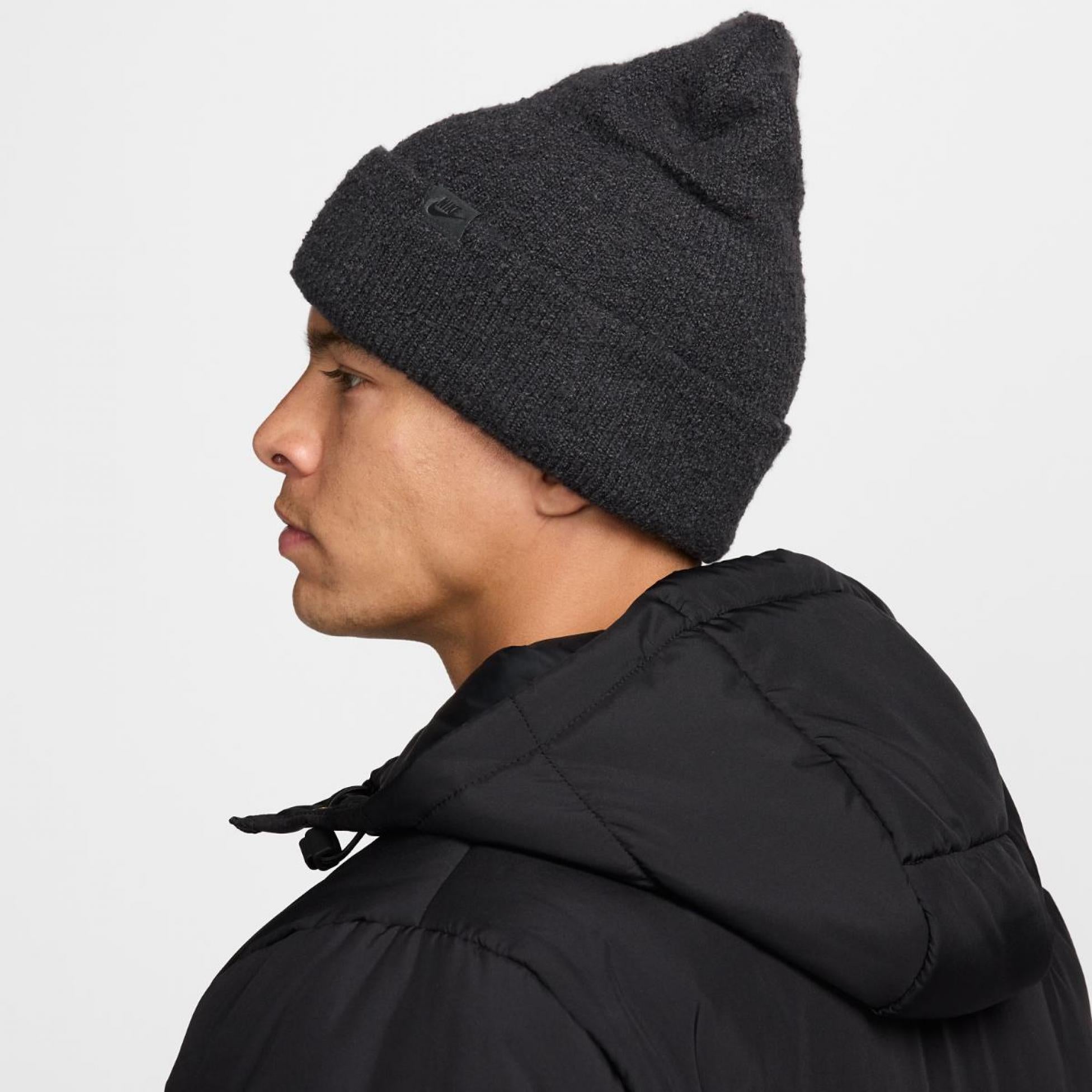 Унисекс шапка Nike Peak Cozy Beanie - Airhouse